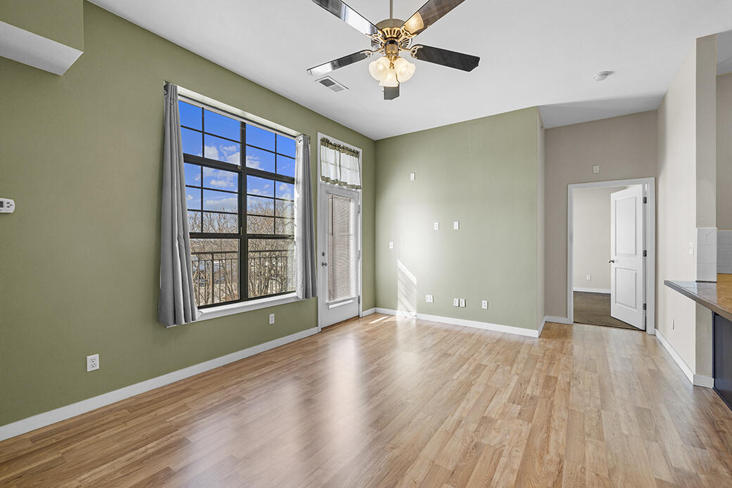 623 West Walnut Street Property Photo 13