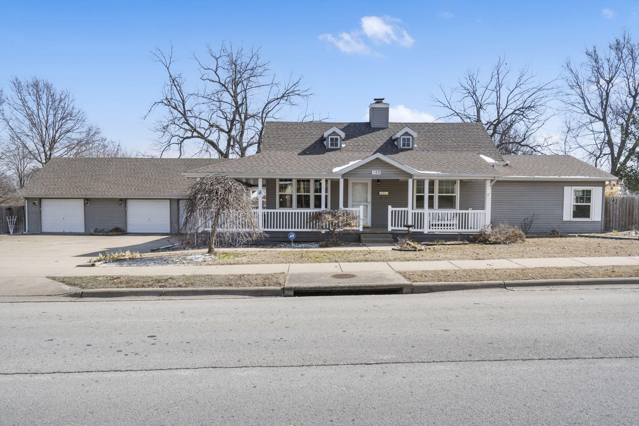408 North Lynn Avenue Property Photo 1