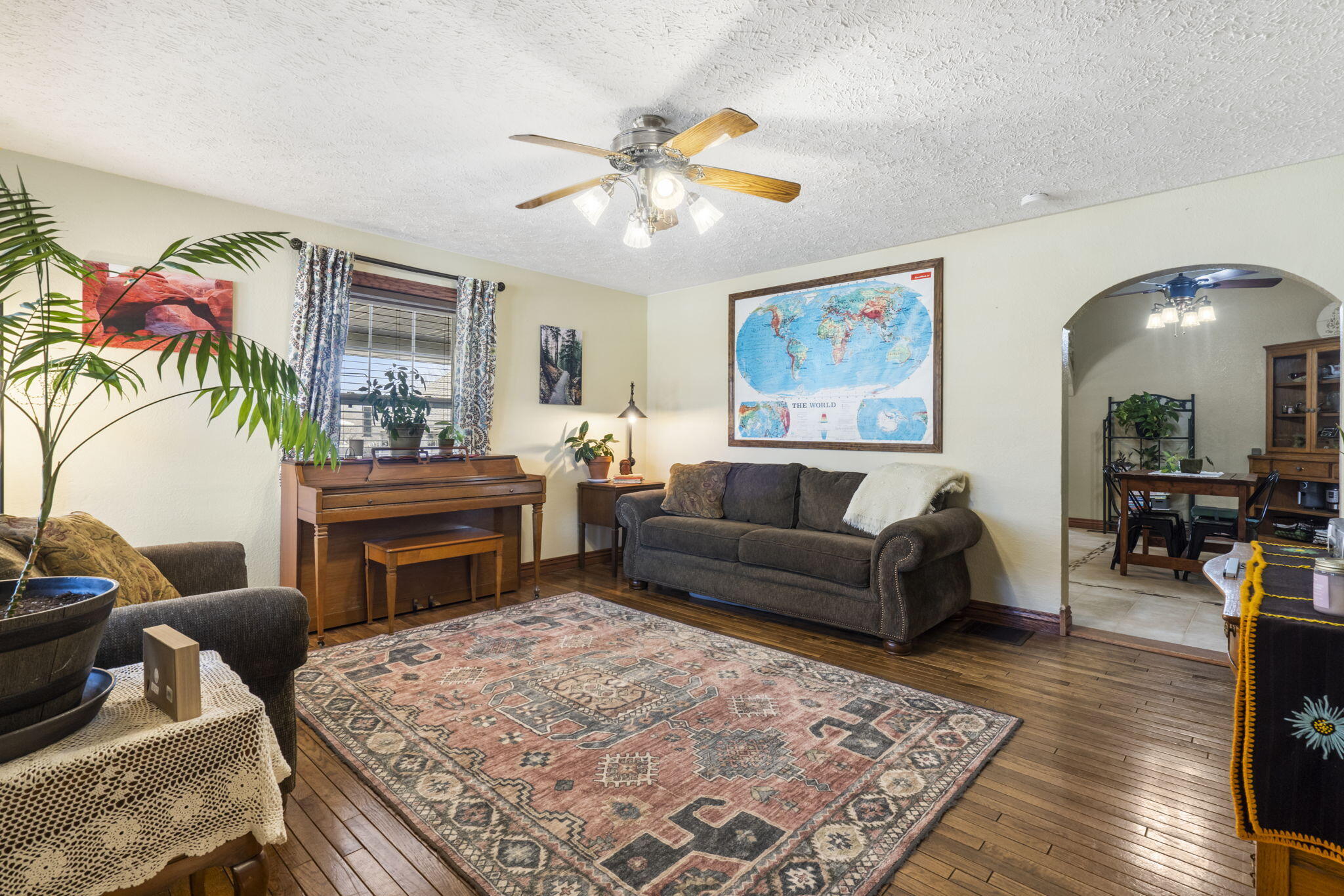 408 North Lynn Avenue Property Photo 4