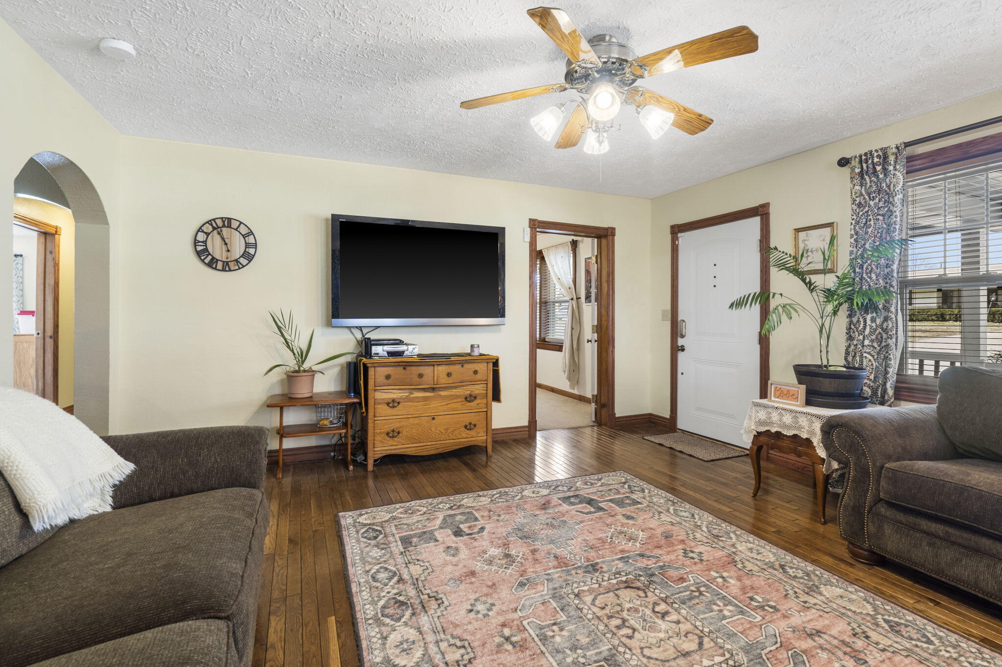 408 North Lynn Avenue Property Photo 5