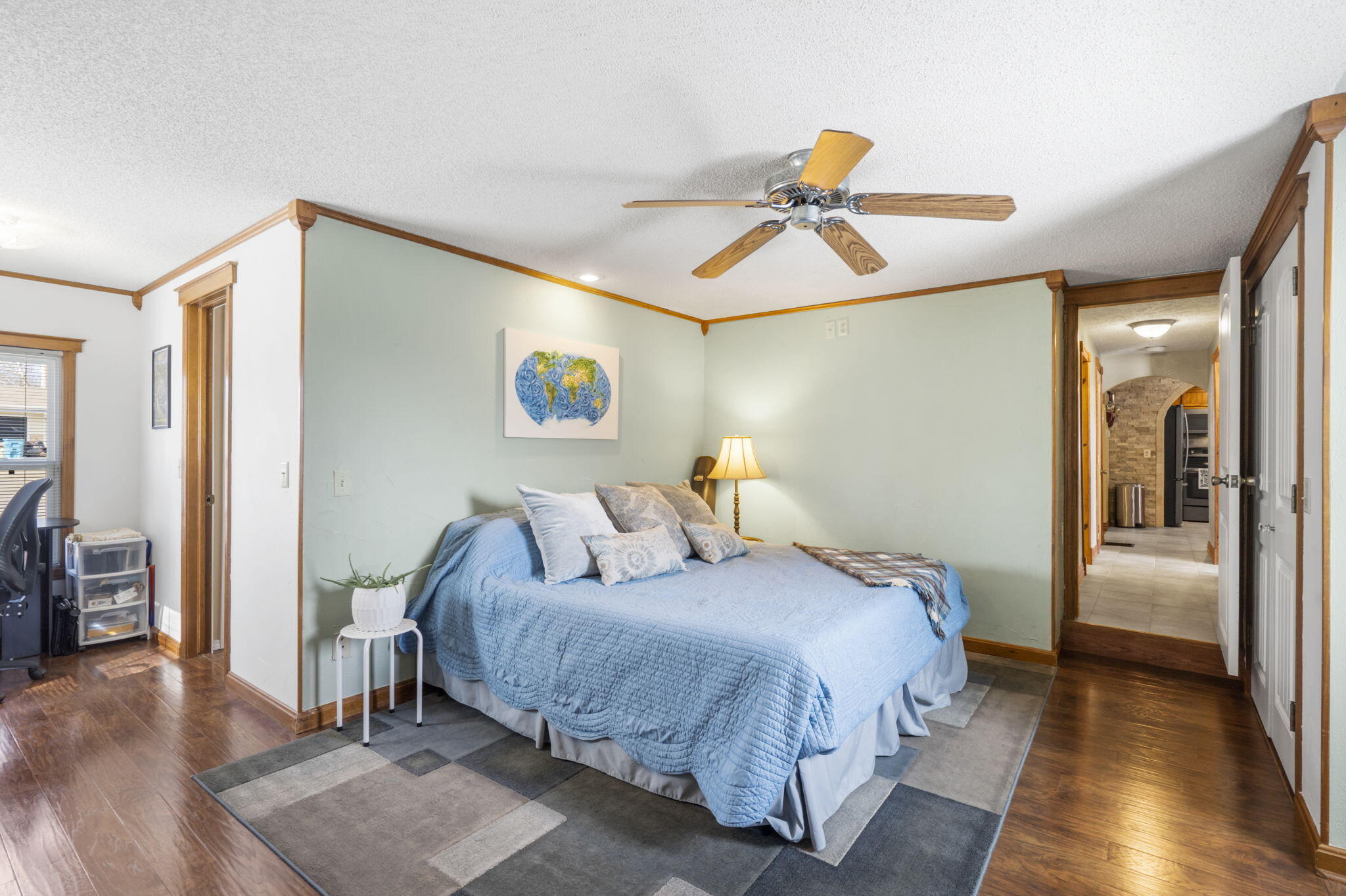 408 North Lynn Avenue Property Photo 14
