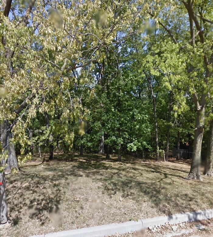 1306 North Forest Lane Property Photo 2