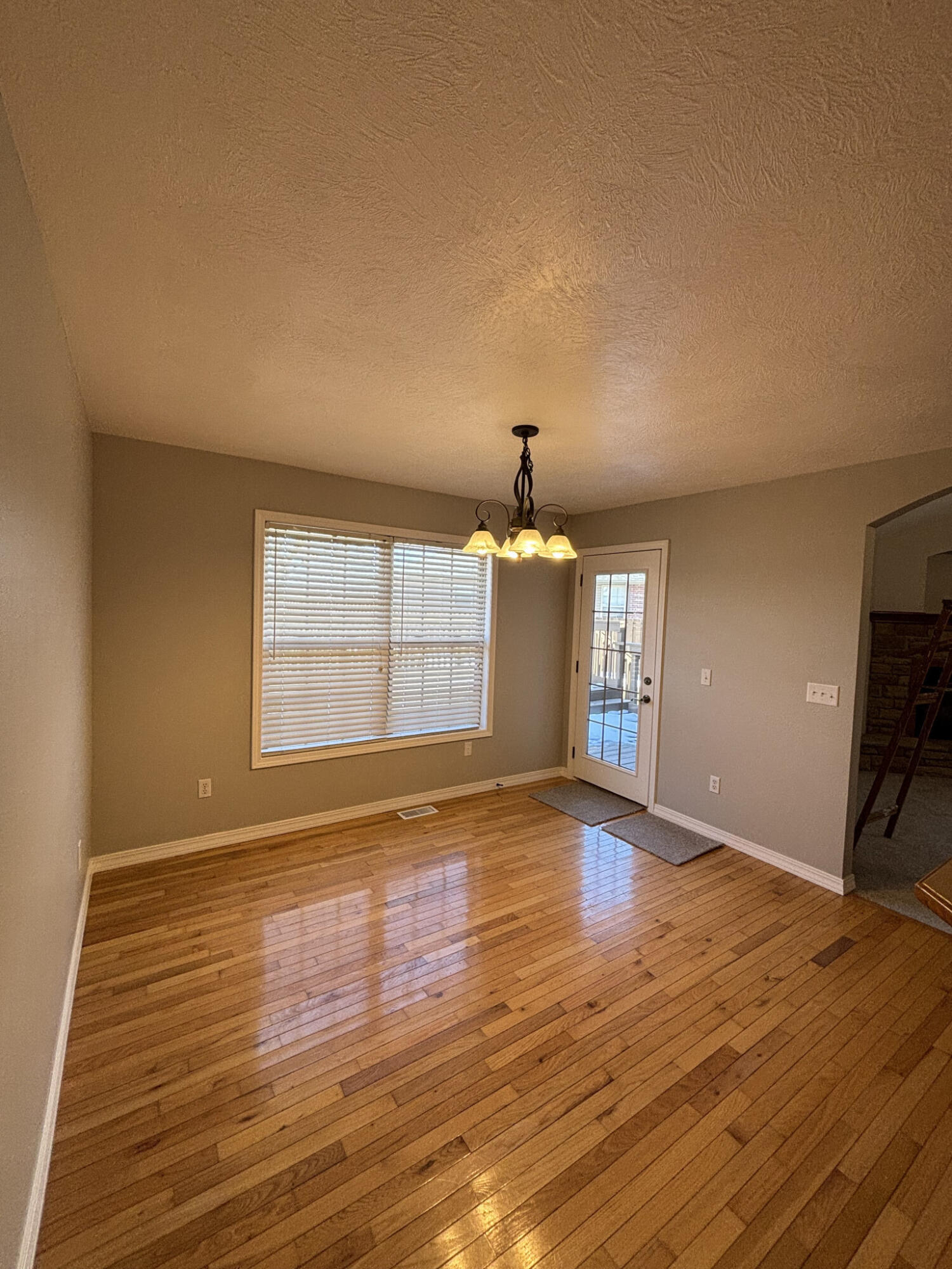 780 South Timber Ridge Drive Property Photo 11