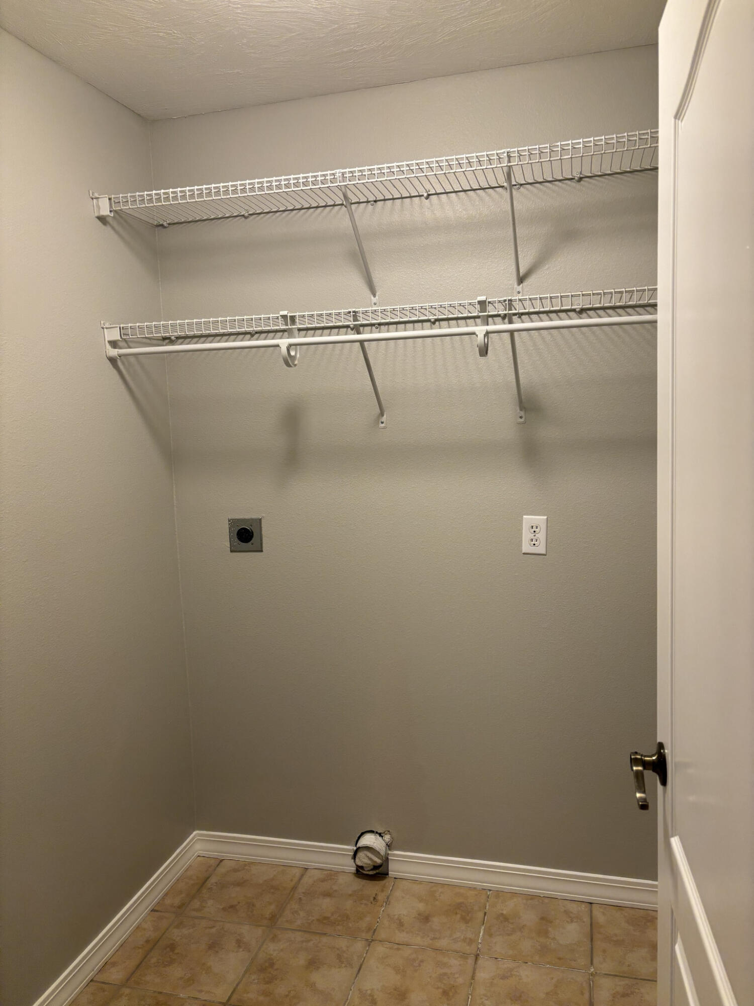 780 South Timber Ridge Drive Property Photo 12