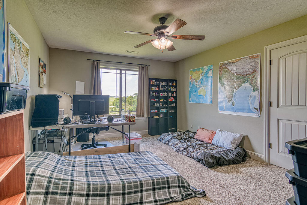 463 Gardenia Lane Property Photo 40