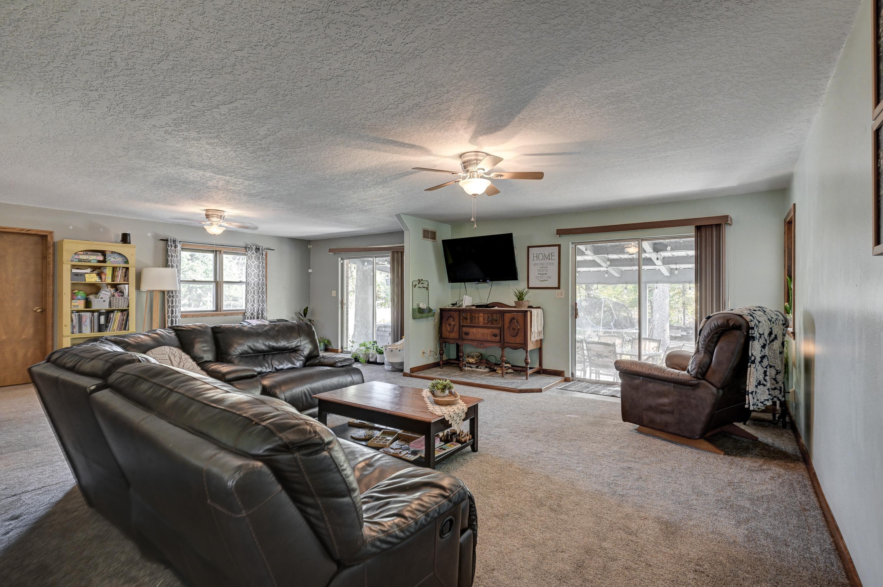 17373 Goldfinch Road Property Photo 5