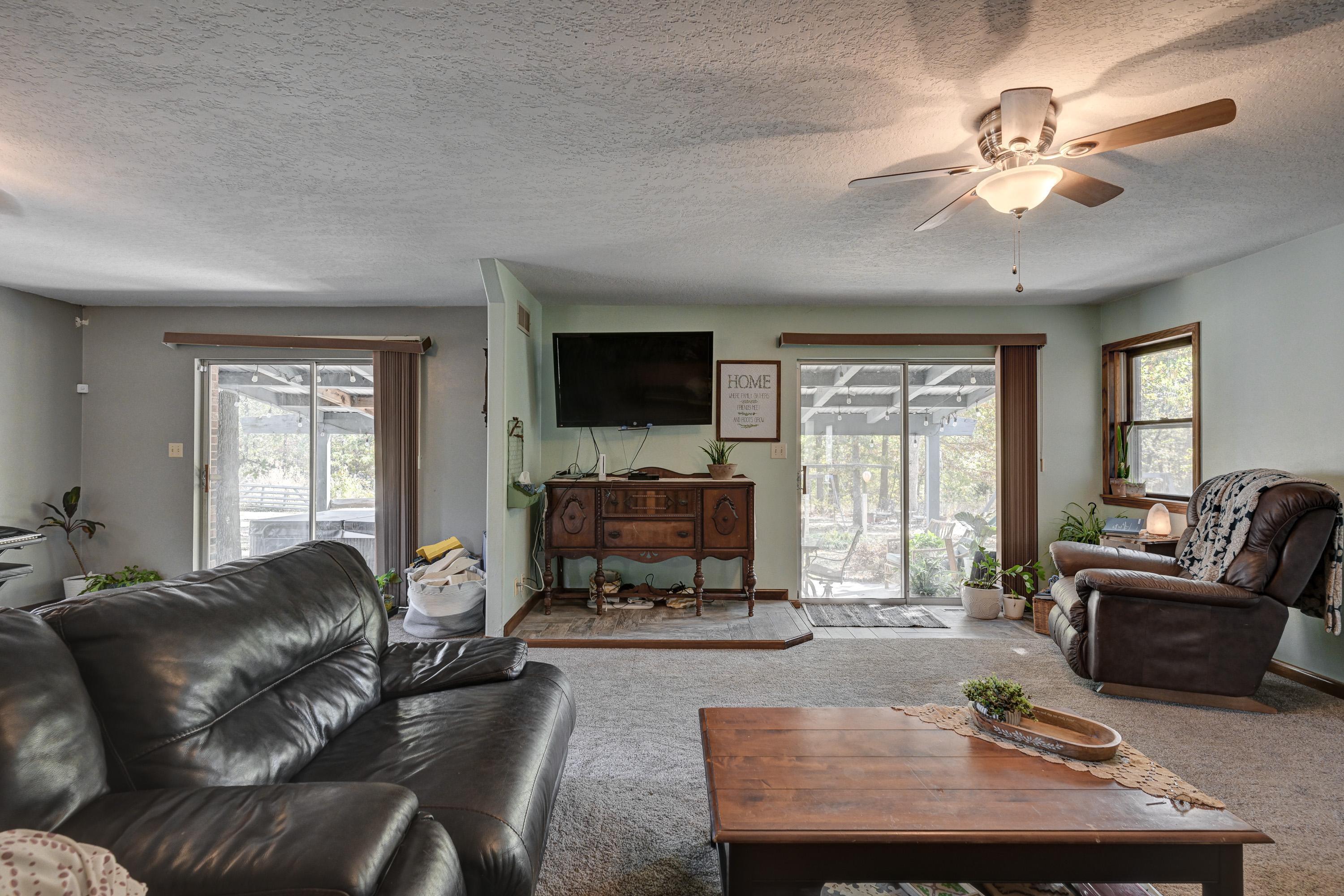 17373 Goldfinch Road Property Photo 9