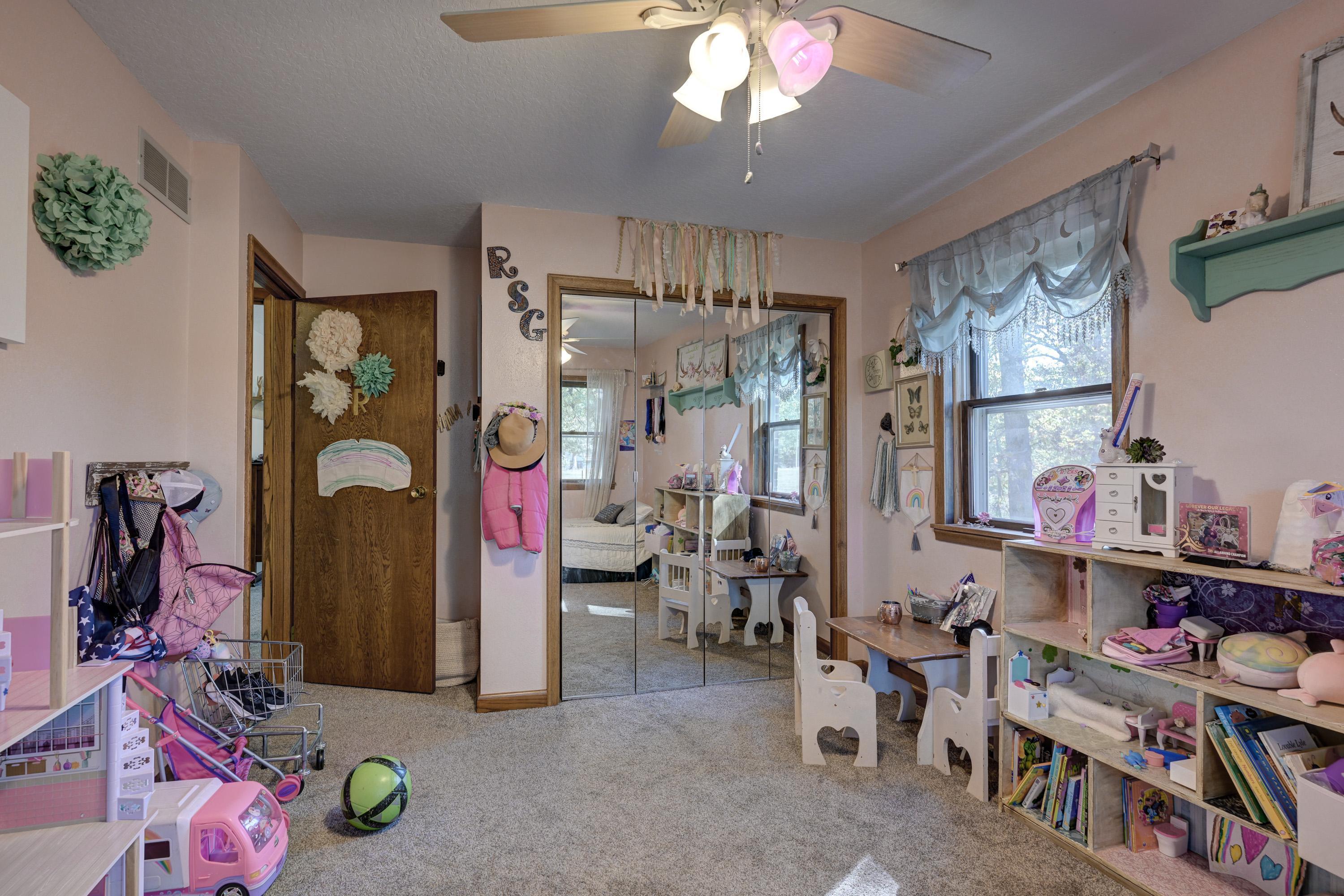 17373 Goldfinch Road Property Photo 31