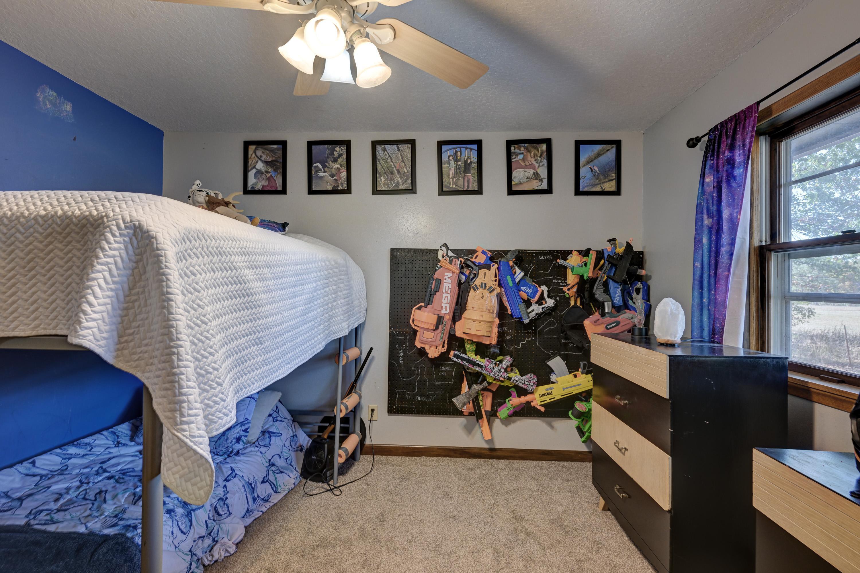 17373 Goldfinch Road Property Photo 33