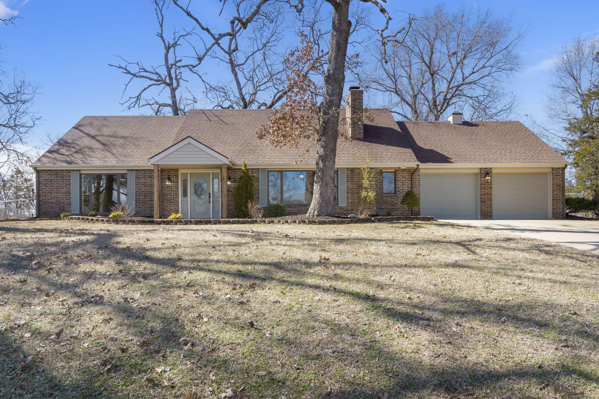 280 River Bluff Drive Property Photo 1