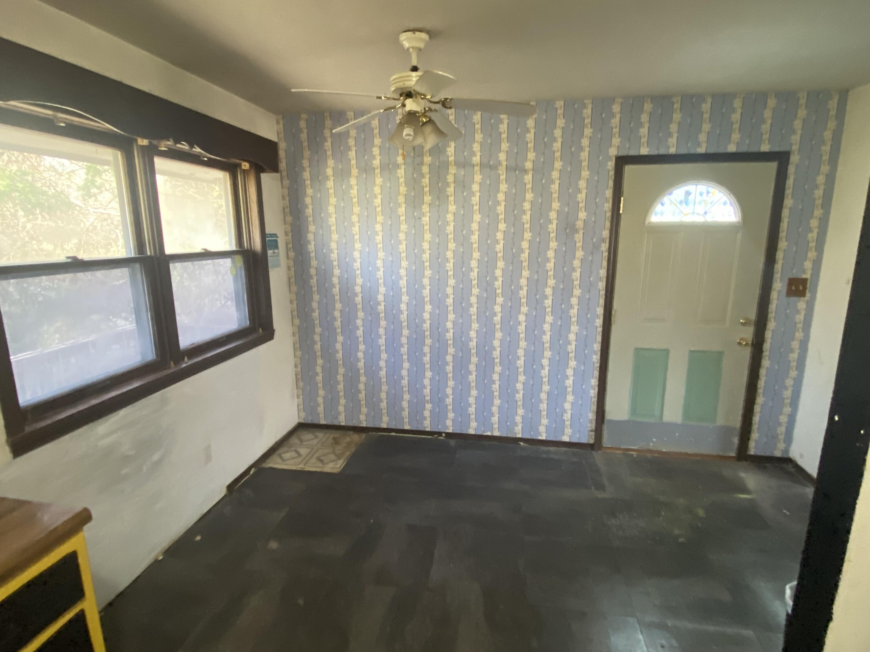 292 Rea Street Property Photo 5