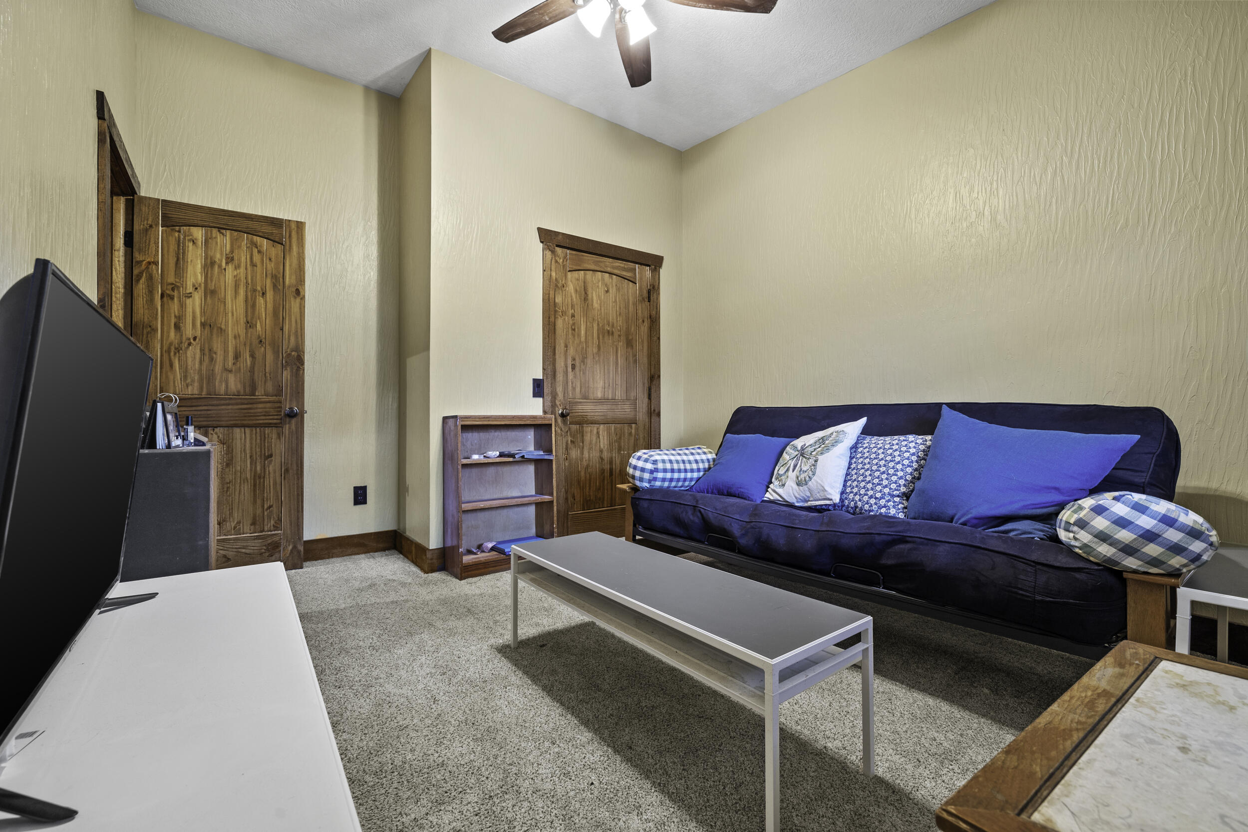 5156 Lawrence 1210 Property Photo 35