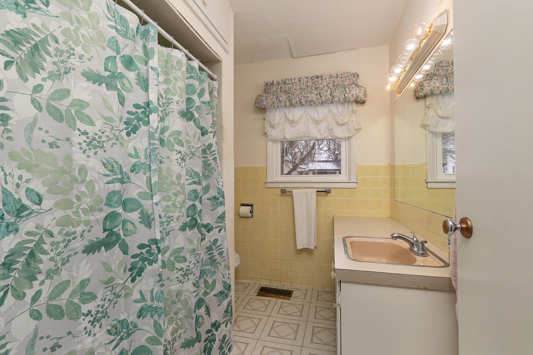 3200 North Weaver Road Property Photo 13