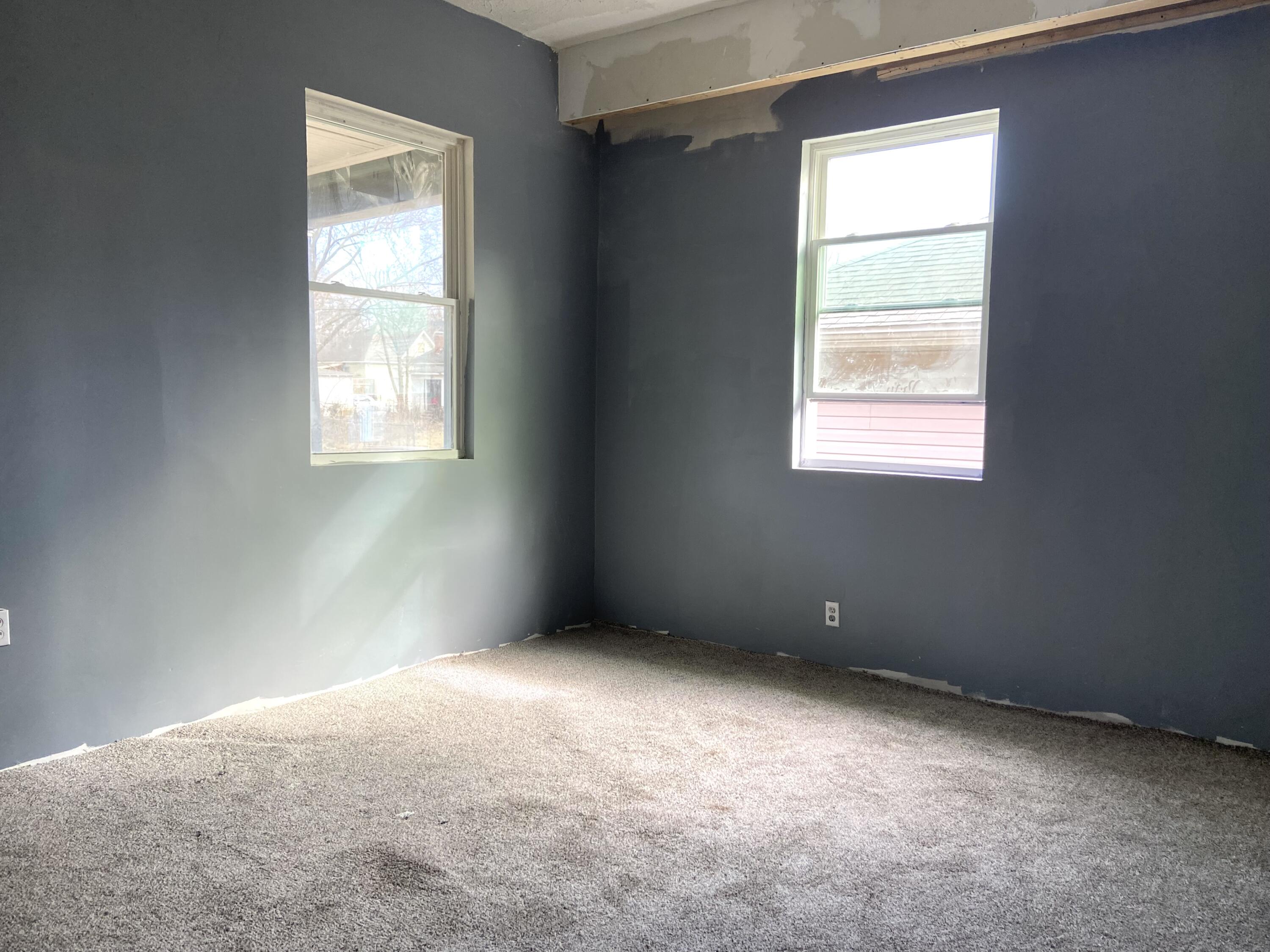 925 North Douglas Avenue Property Photo 7