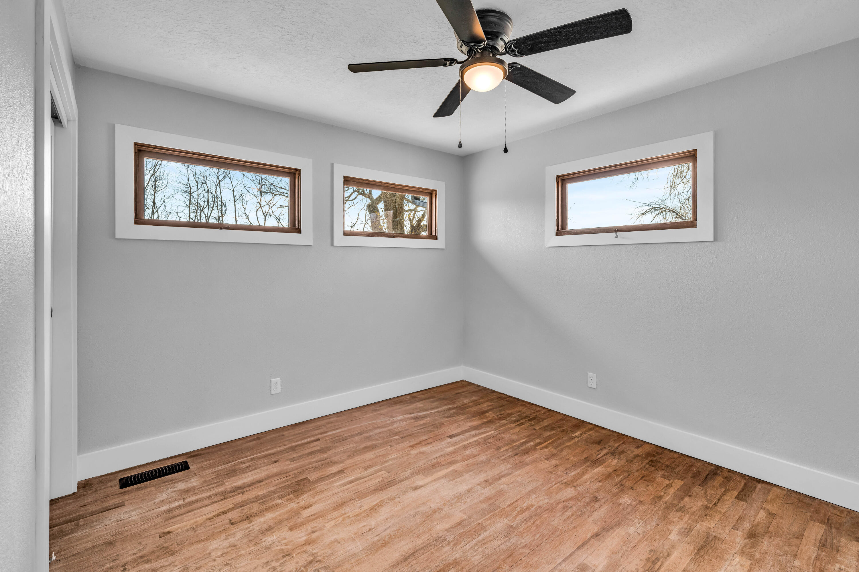2416 Gleghorn Street Property Photo 23