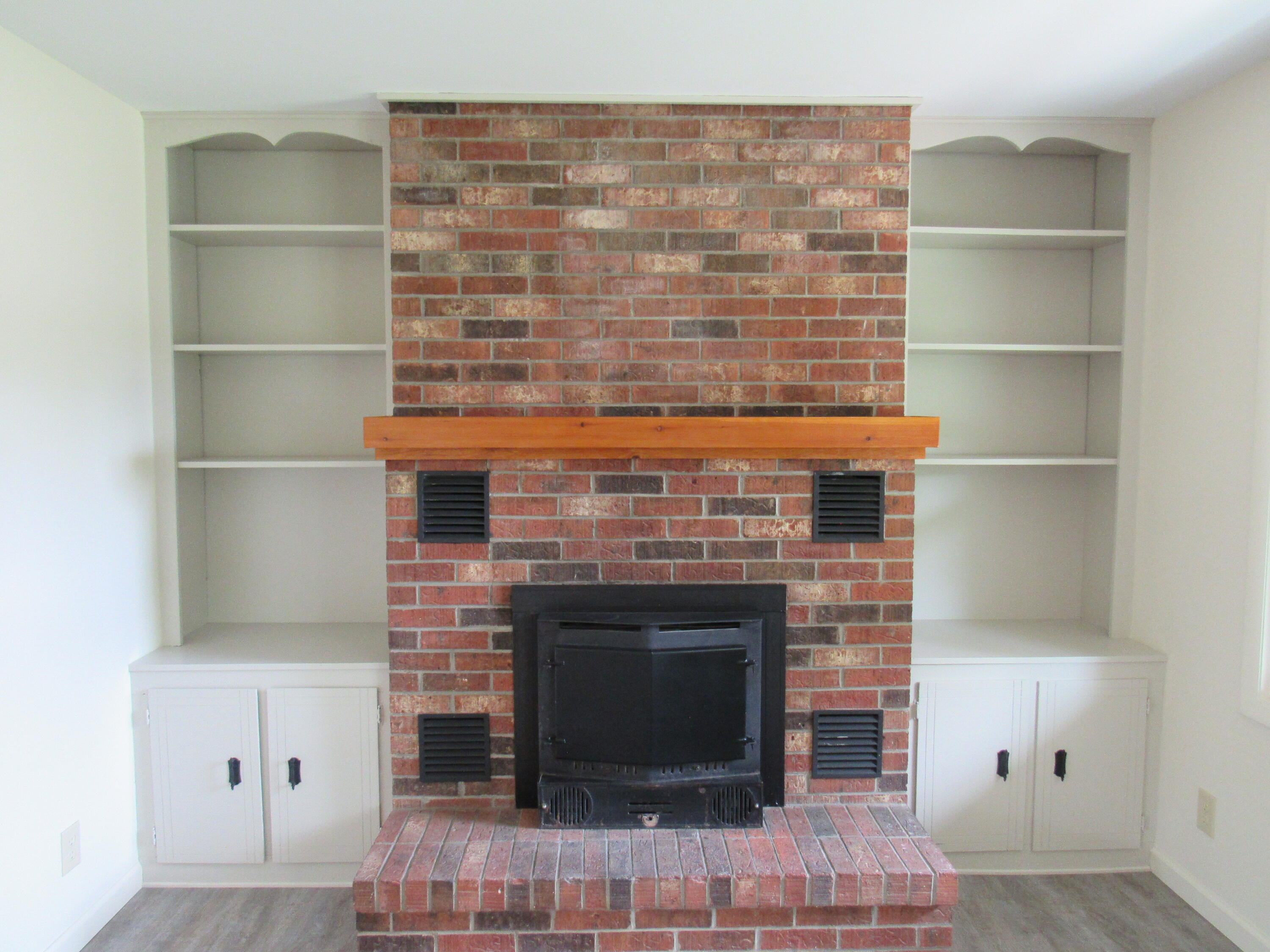 319 Ash Drive Property Photo 7