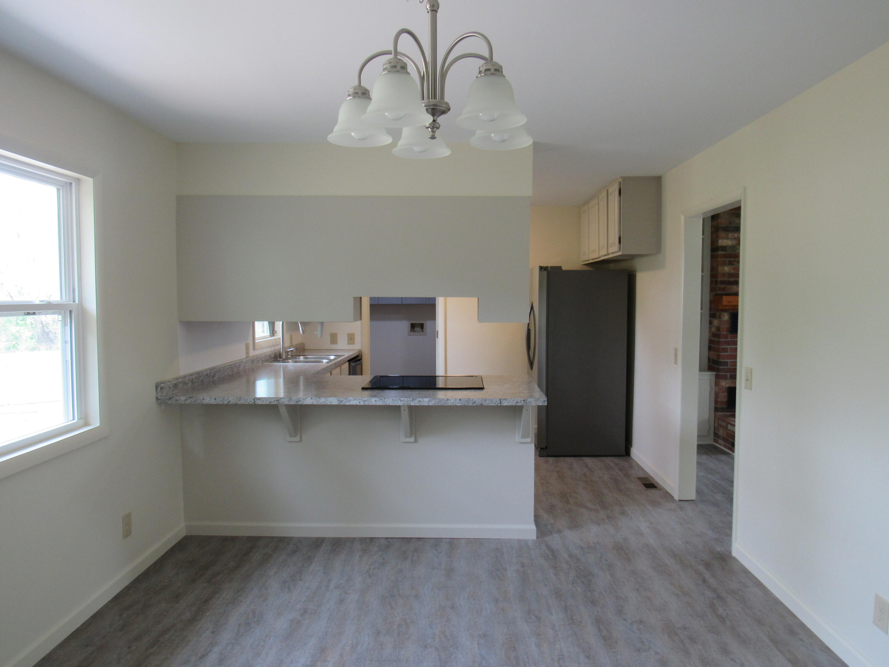 319 Ash Drive Property Photo 9