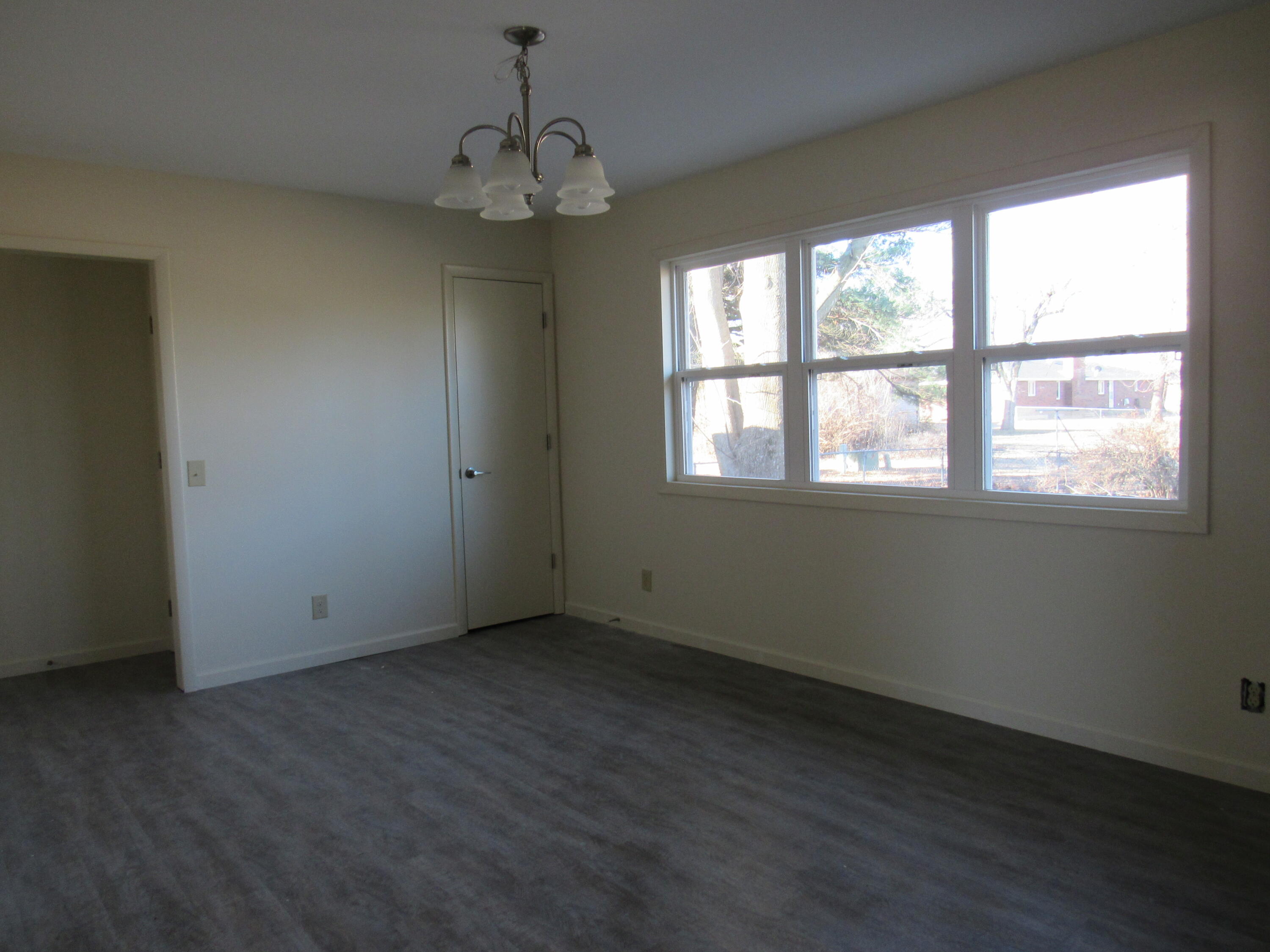 319 Ash Drive Property Photo 14