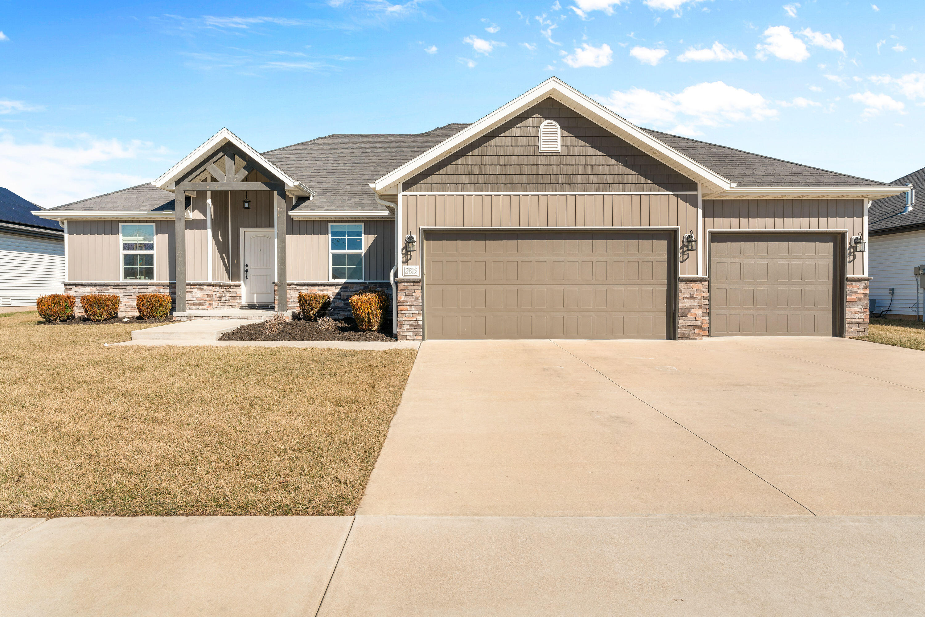 2815 East Auburn Hills Street Property Photo