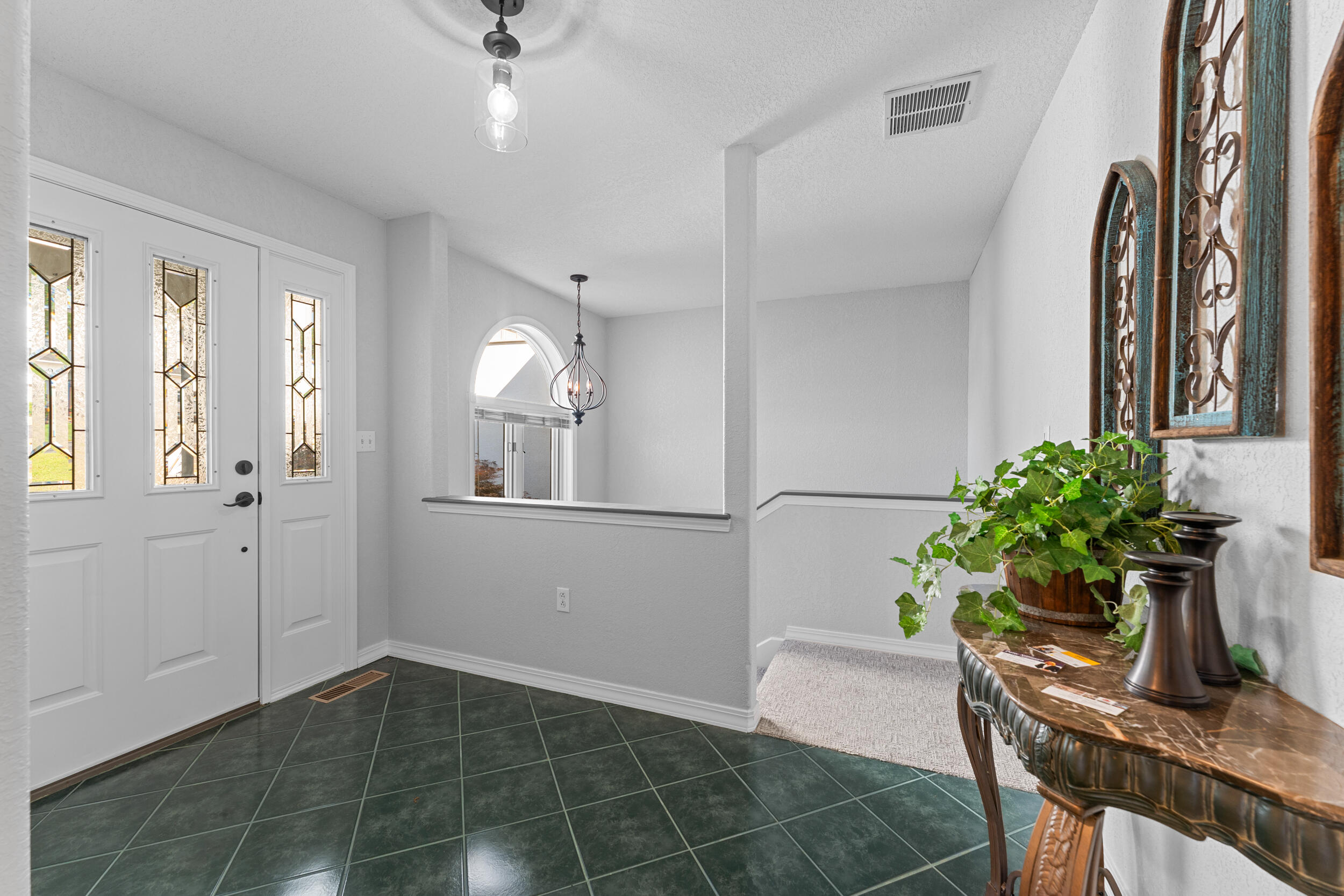 185 Eagle Pointe Drive Property Photo 8