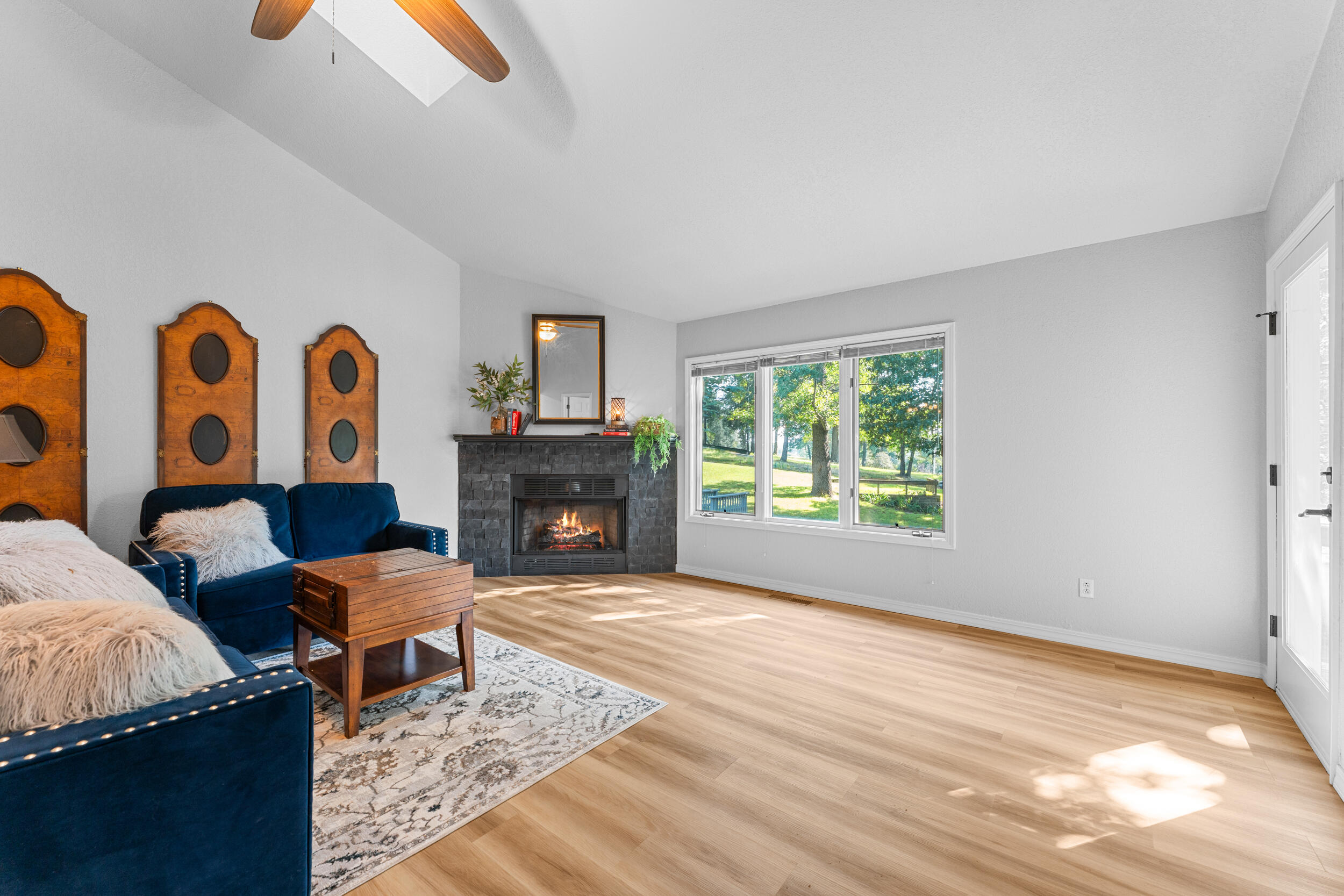 185 Eagle Pointe Drive Property Photo 14
