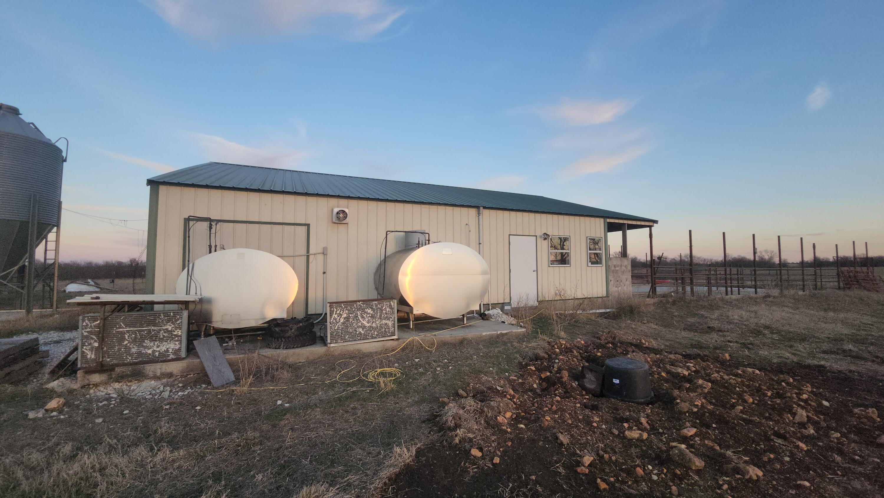 10770 East Hwy Y Property Photo 6