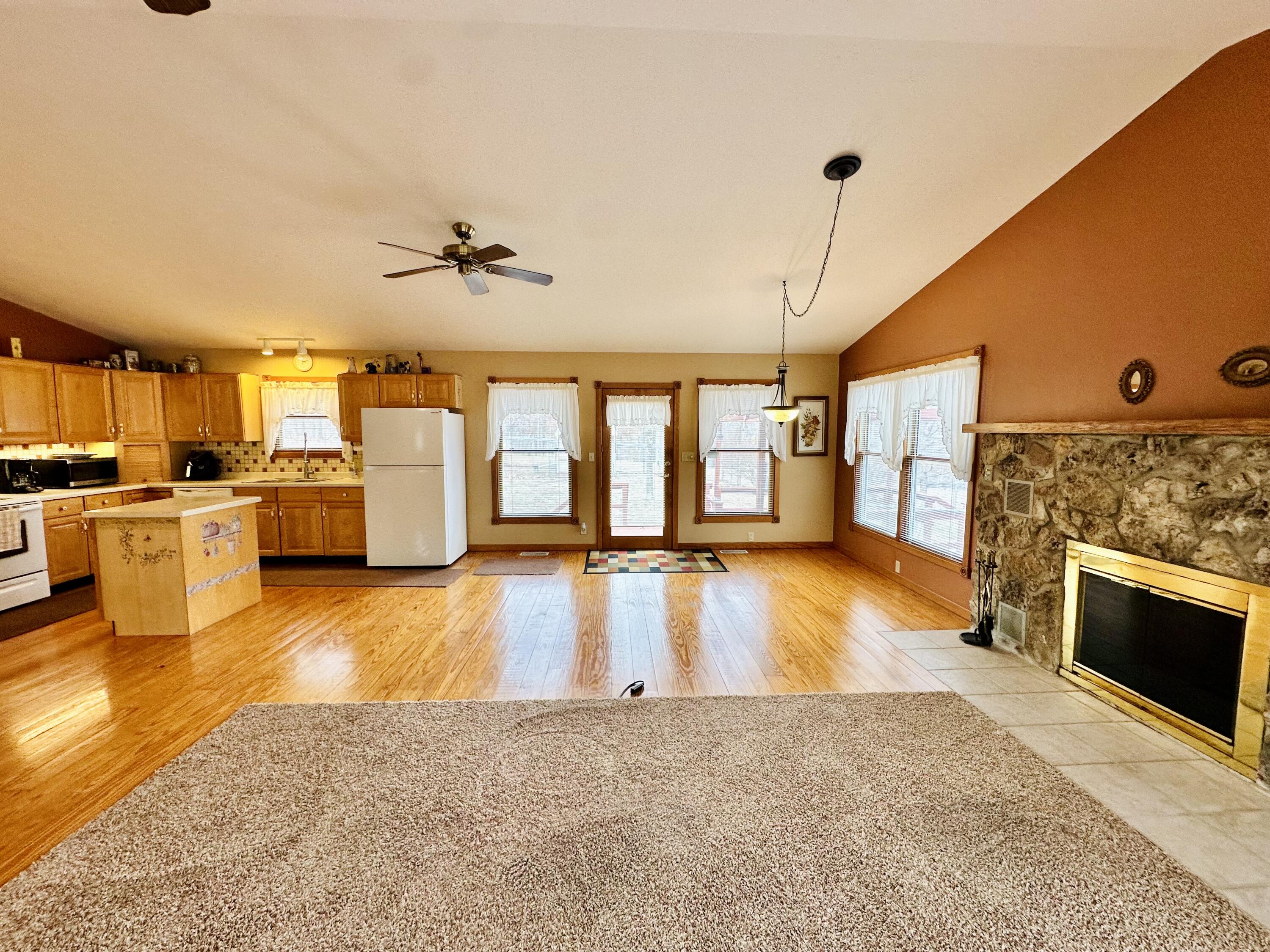 9417 North Highway 63 Property Photo 9