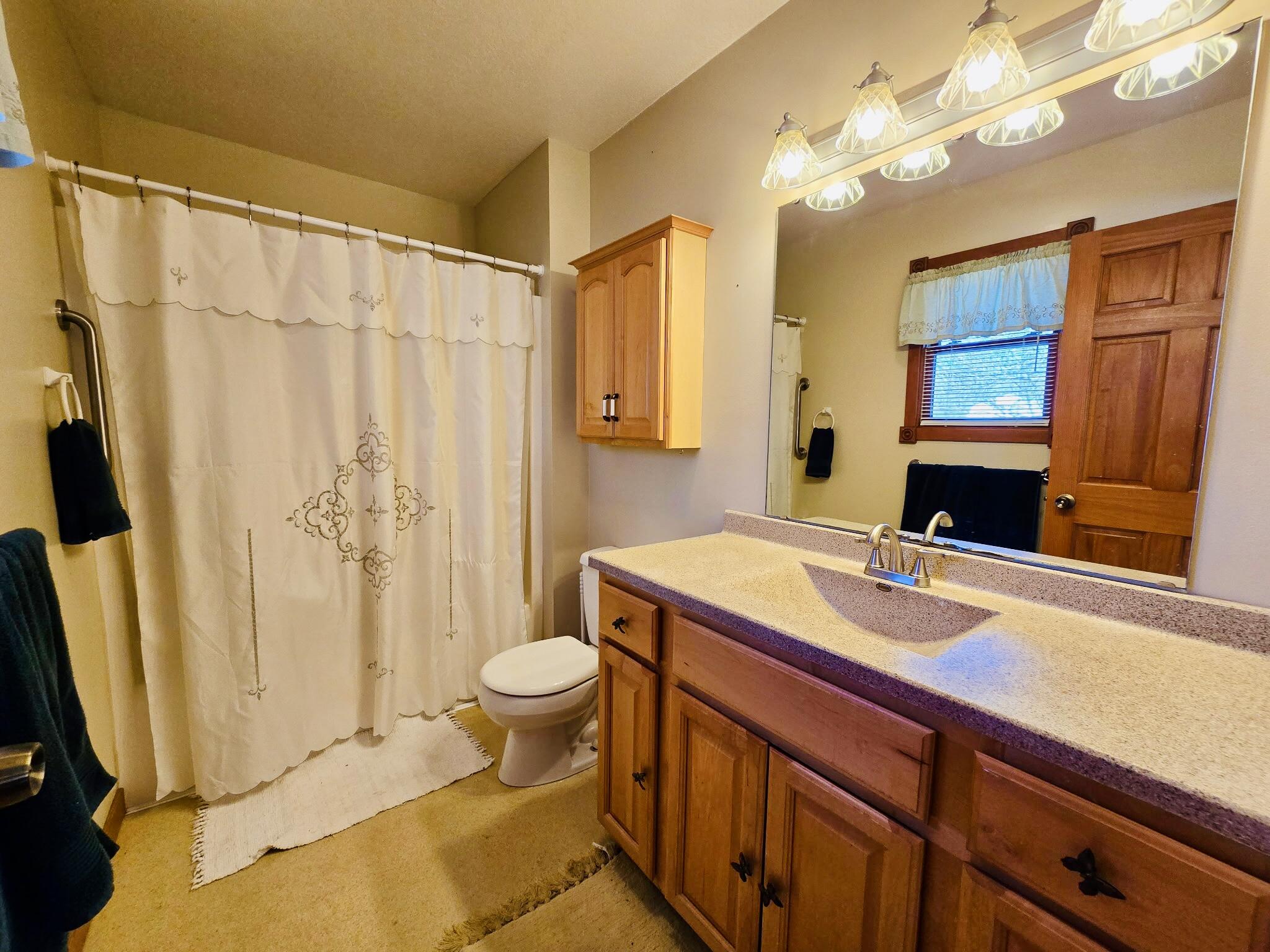 9417 North Highway 63 Property Photo 16