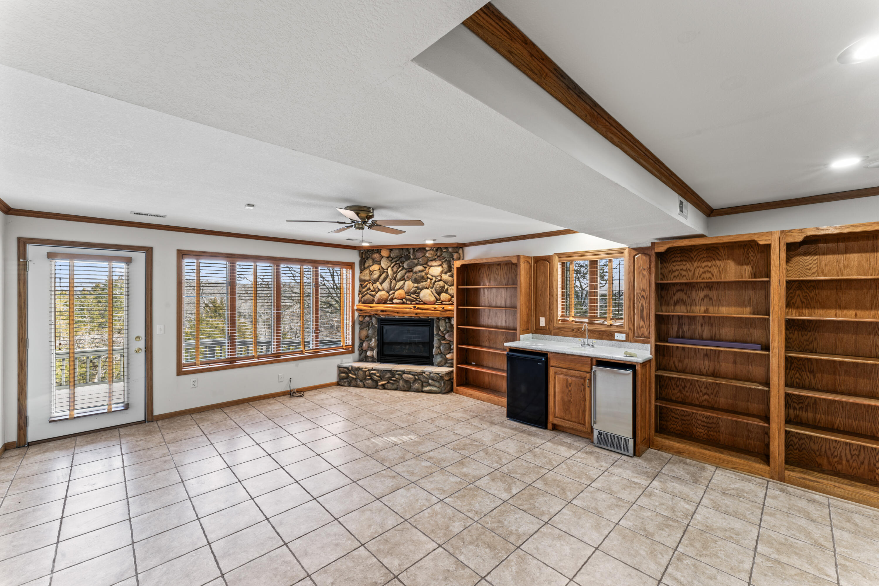 1701 Cedar Ridge Way Property Photo 5