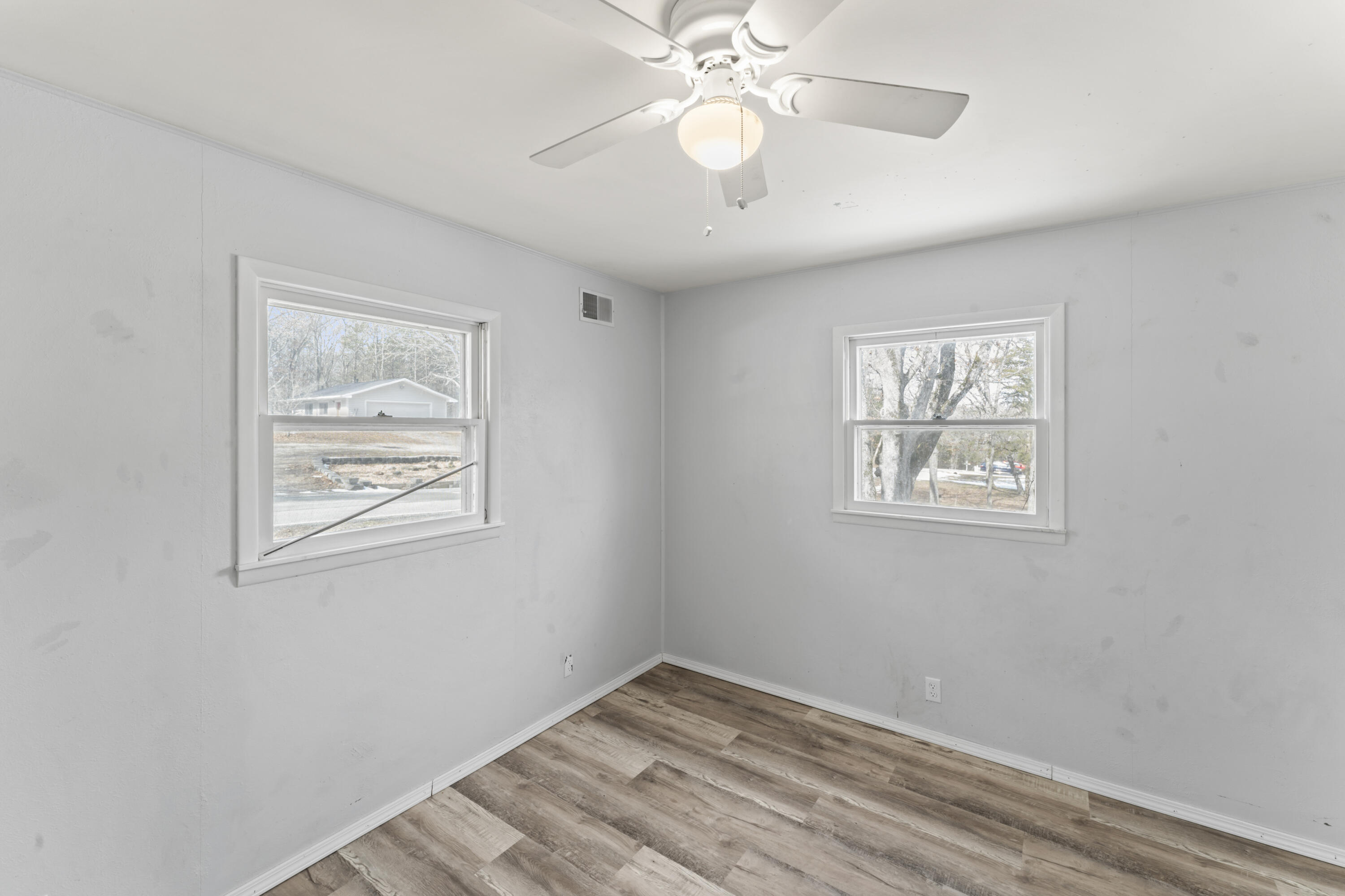 184 South Heatherwood Road Property Photo 9