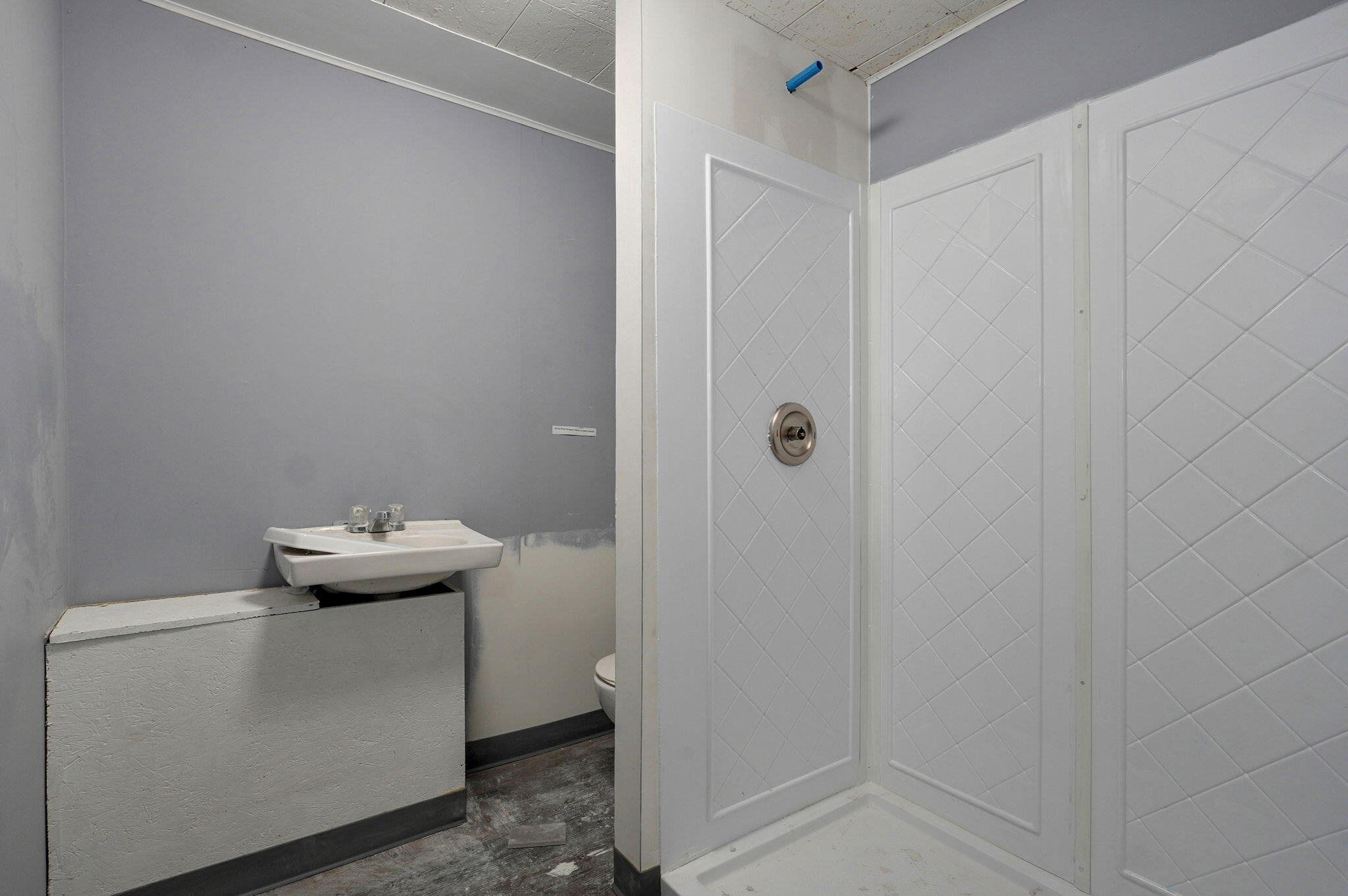 1381 East Division Street Property Photo 18