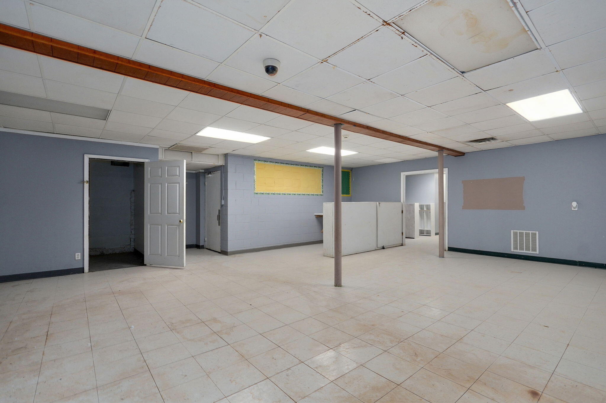 1381 East Division Street Property Photo 24