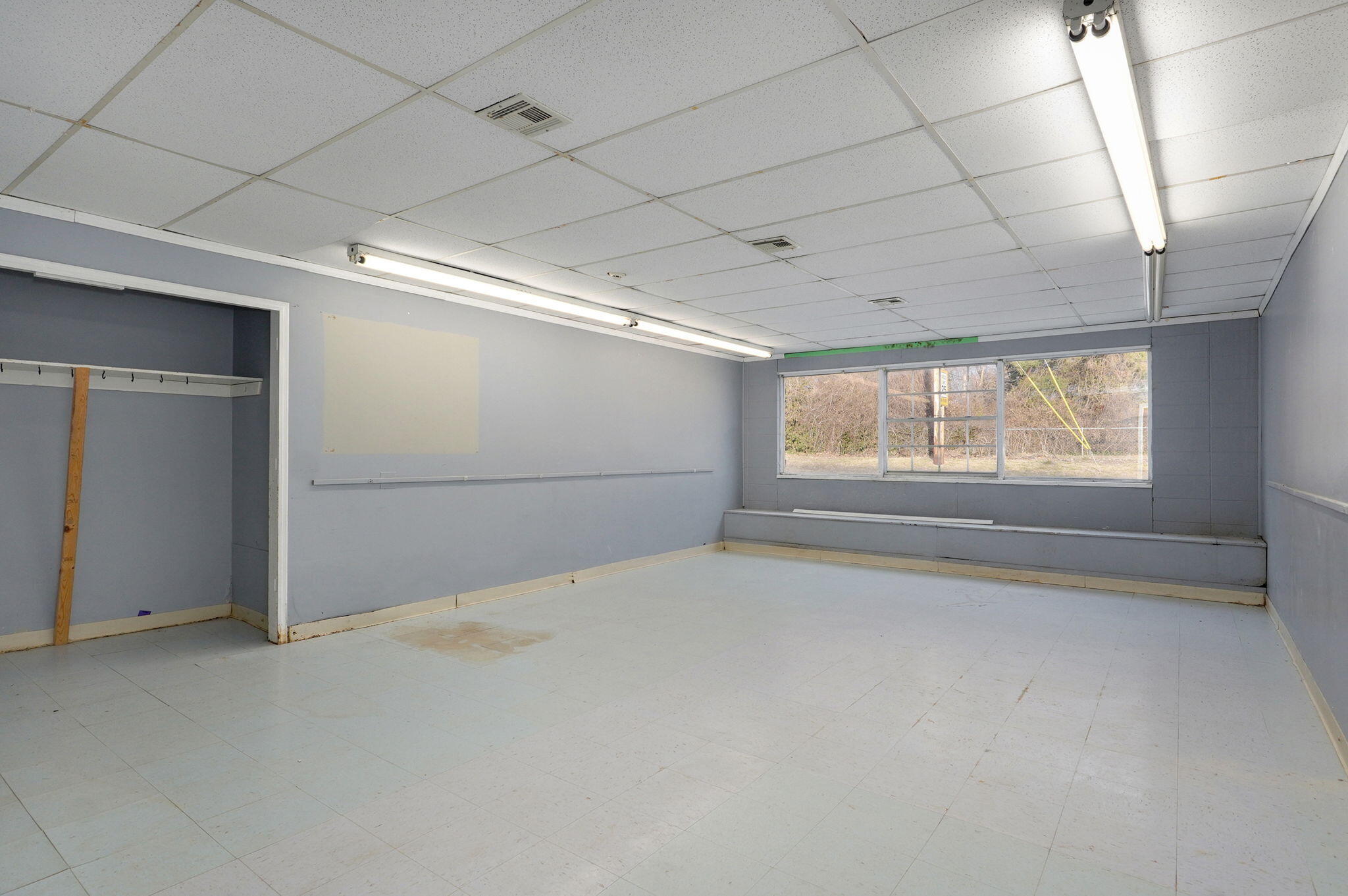 1381 East Division Street Property Photo 26
