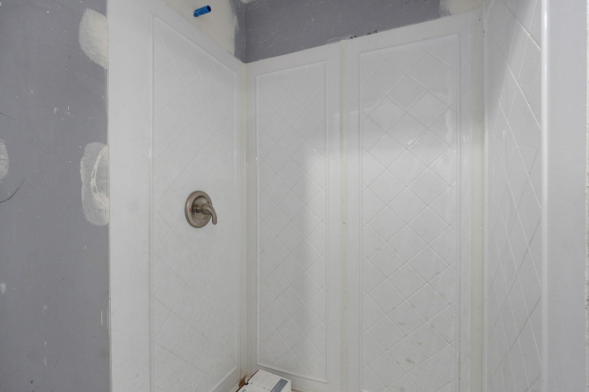 1381 East Division Street Property Photo 9