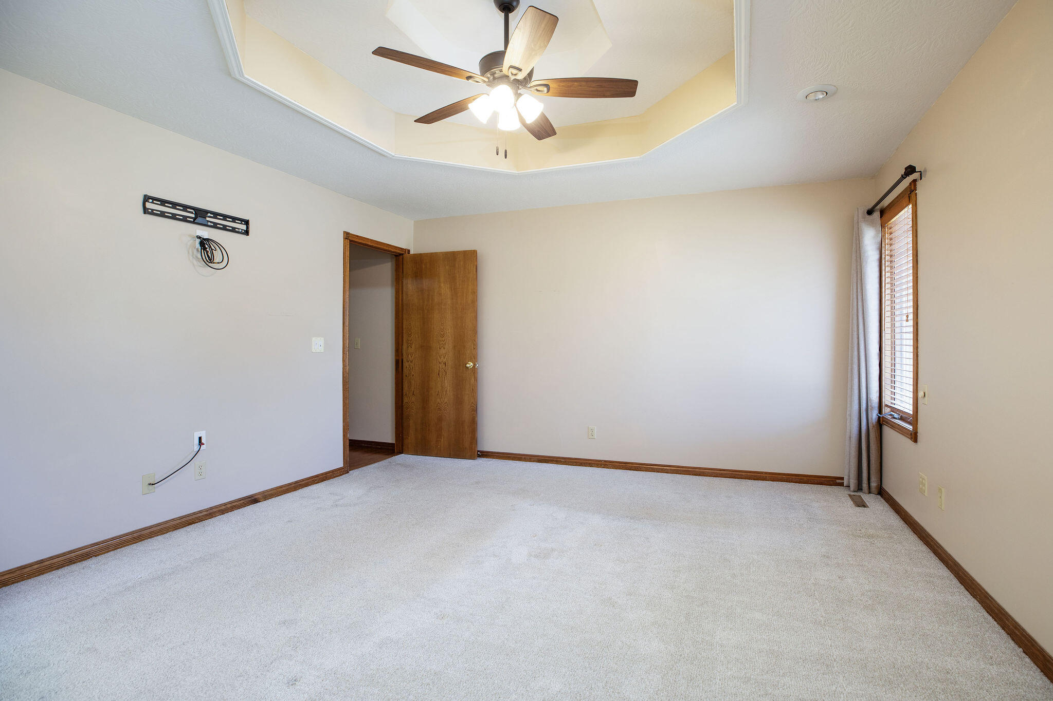 6468 State Hwy Nn Property Photo 14