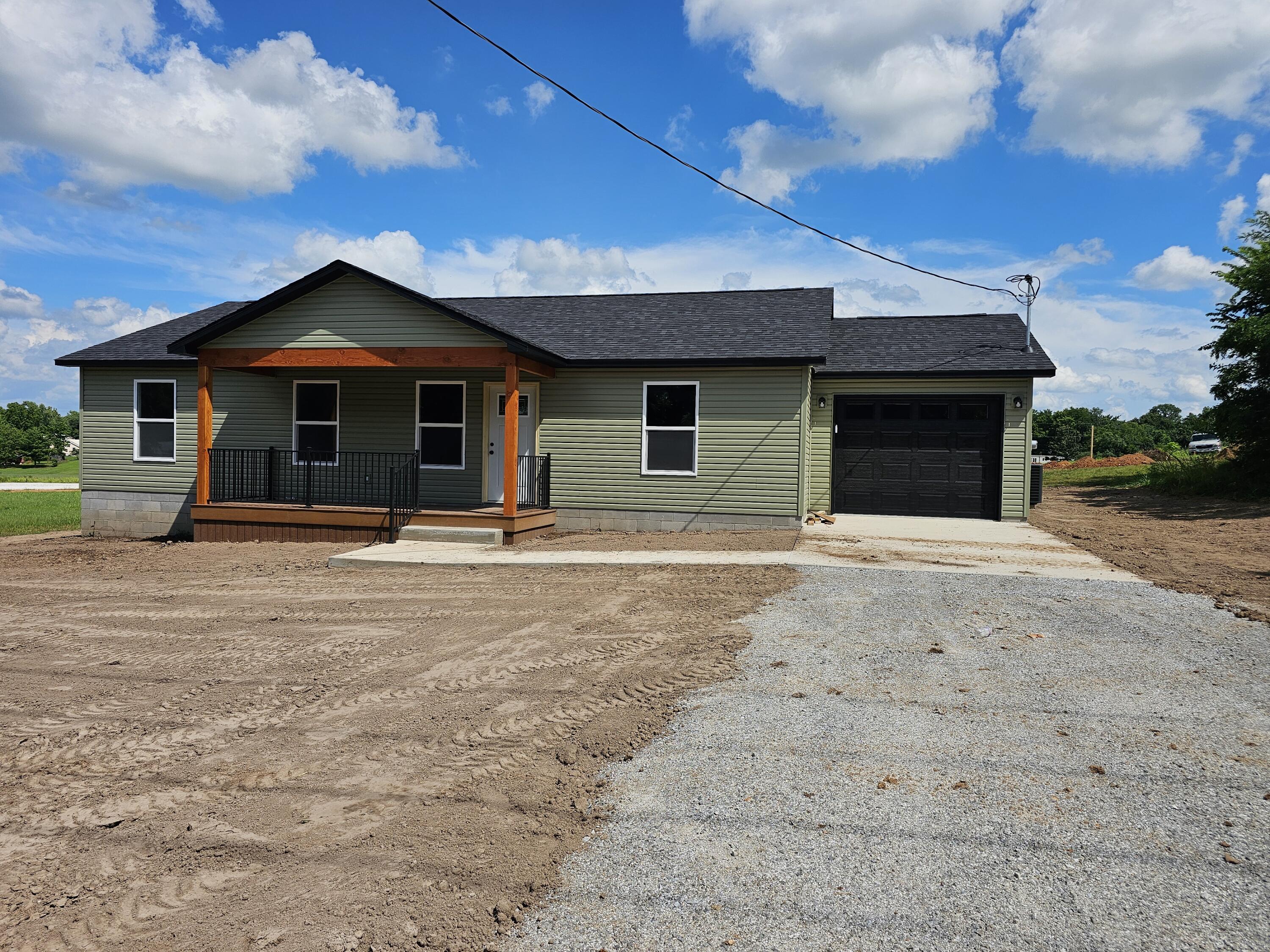 350 West Neosho Street Property Photo 1