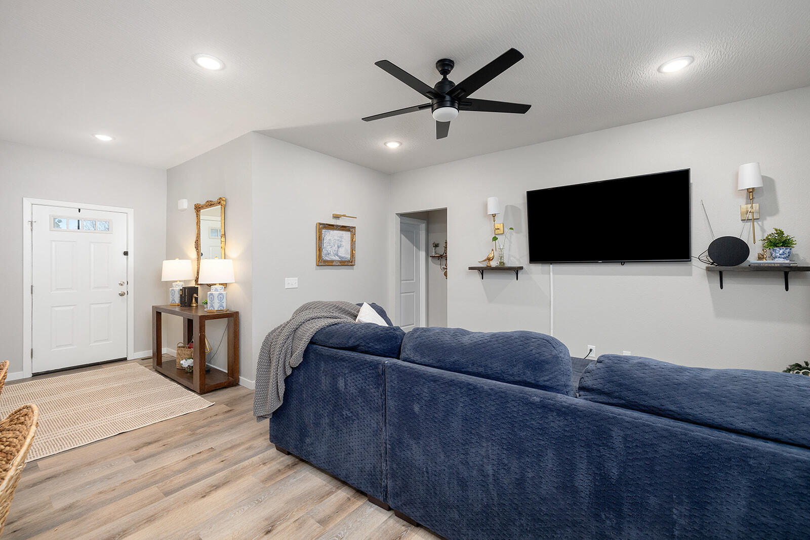 2426 East Atlantic Street Property Photo 6