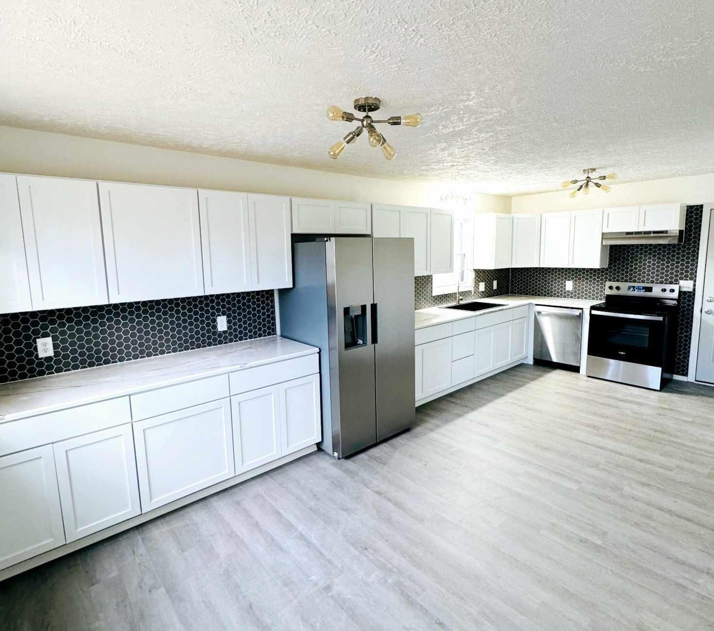 2004 Acacia Club Road Property Photo 3