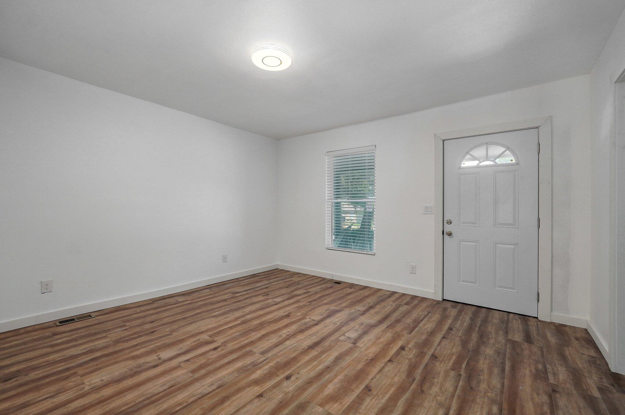 1202 North National Avenue Property Photo 13
