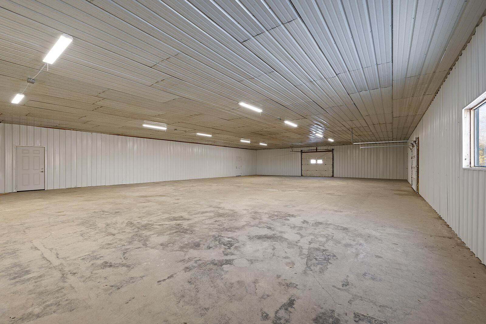 2184 Highway B Property Photo 5