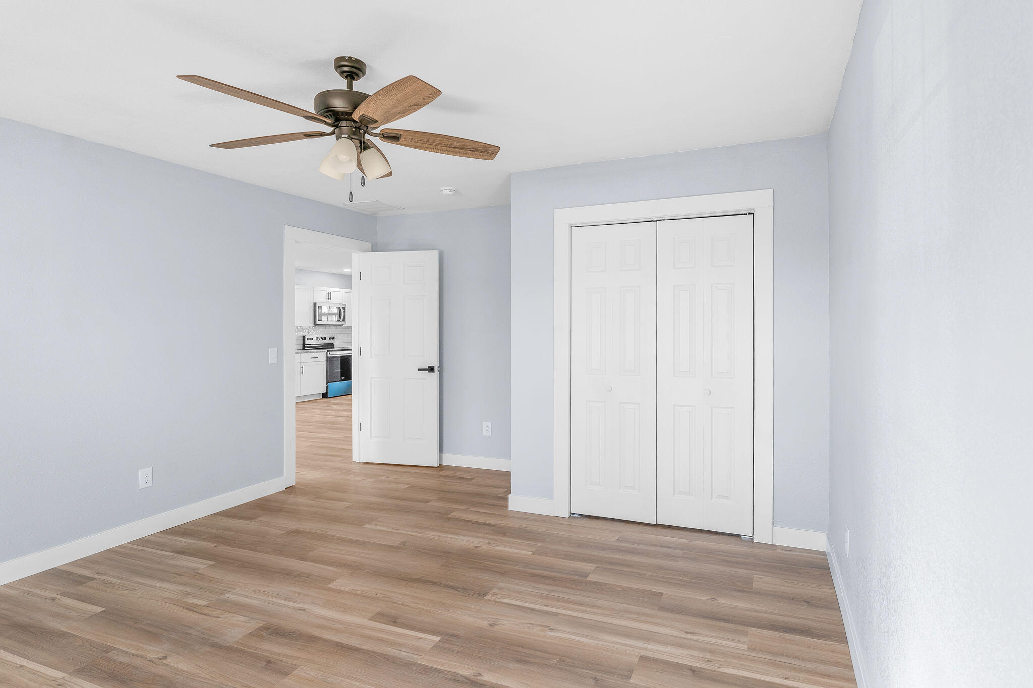 305 Crescent Street Property Photo 17