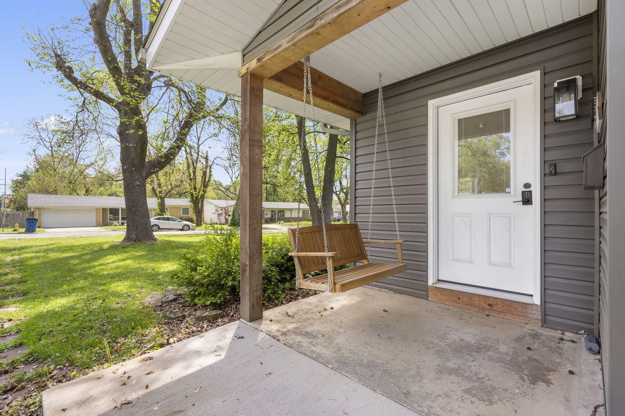 2207 South Florence Avenue Property Photo 2