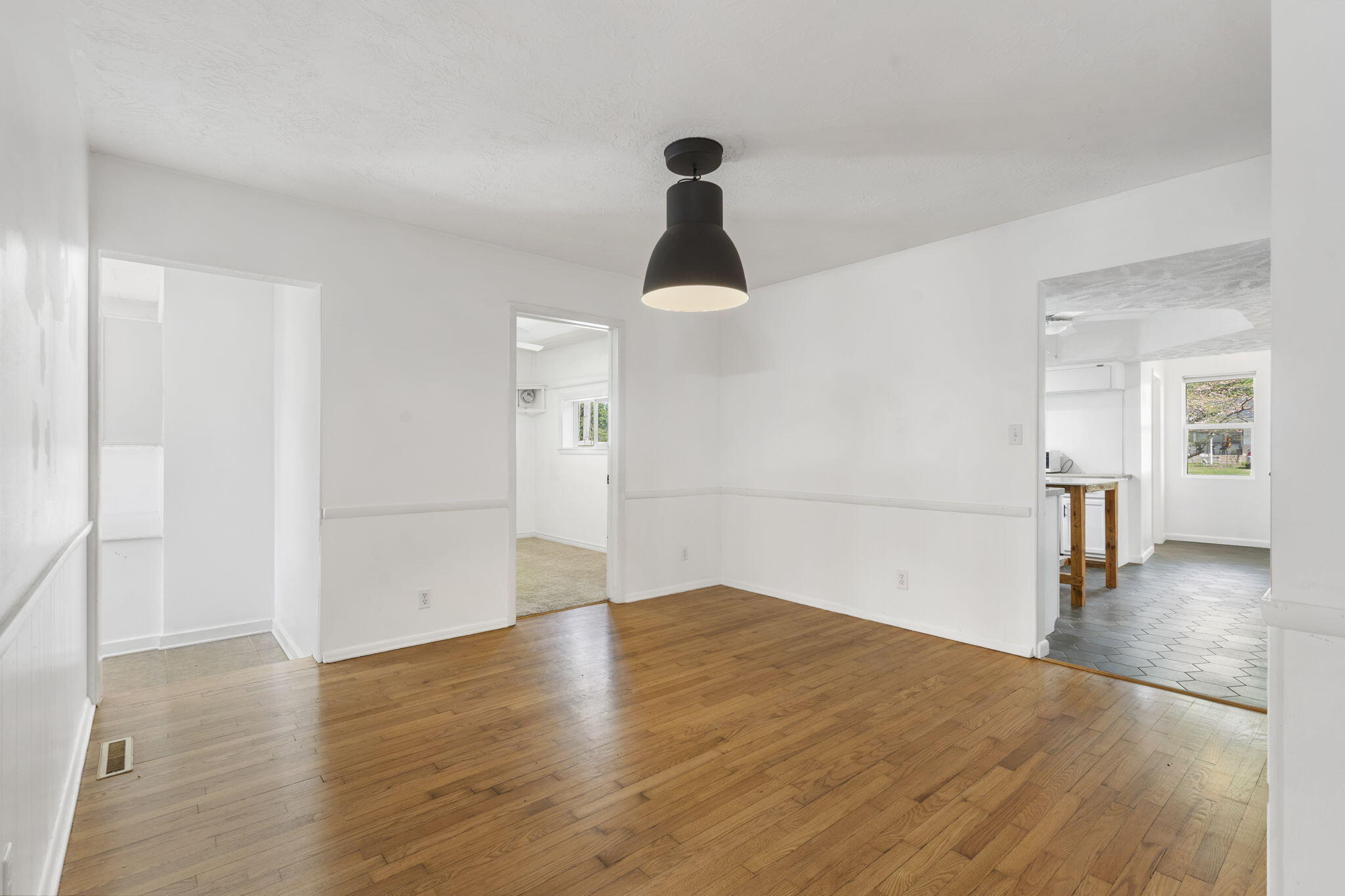 2207 South Florence Avenue Property Photo 13
