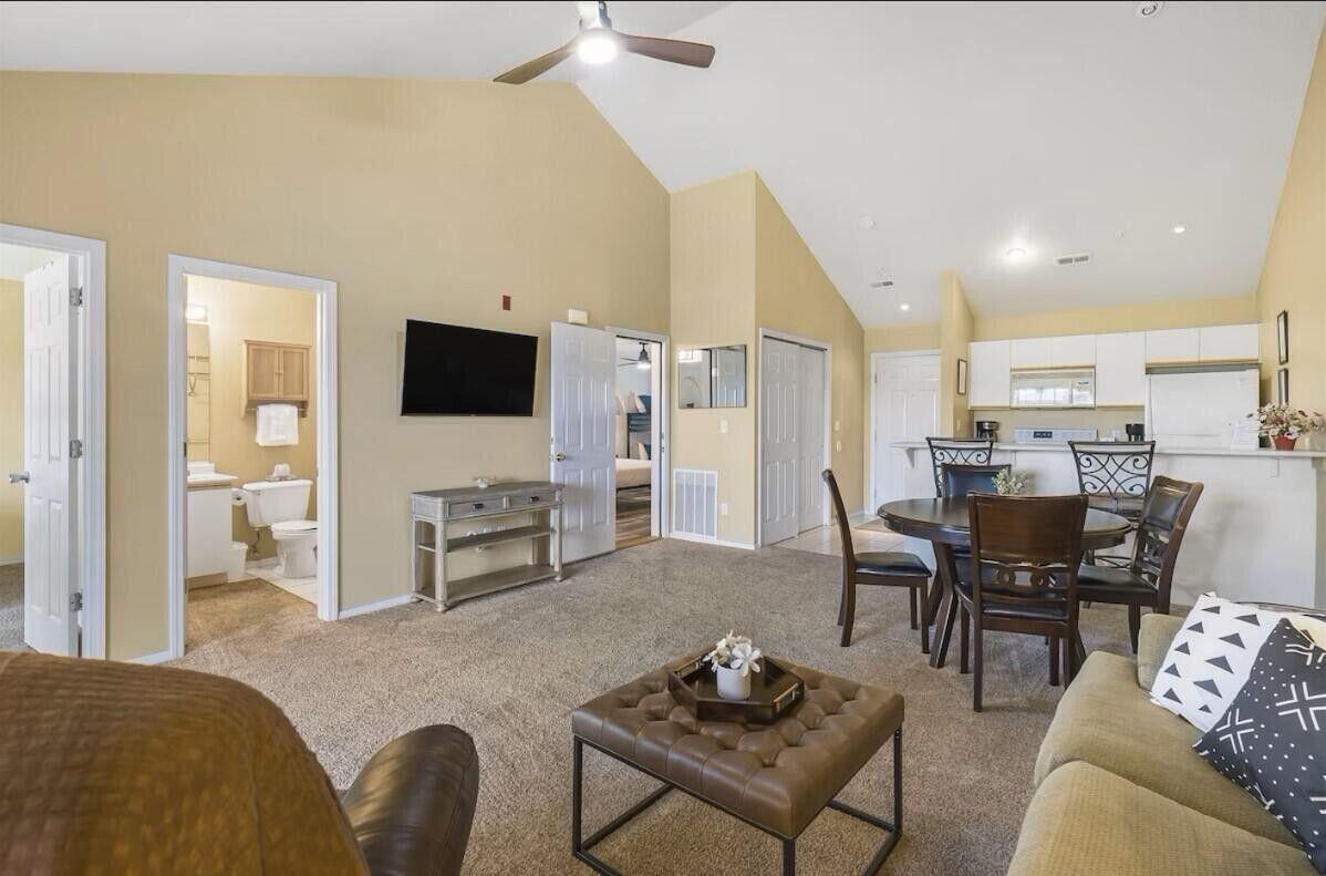 120 Spring Creek Court Property Photo 6
