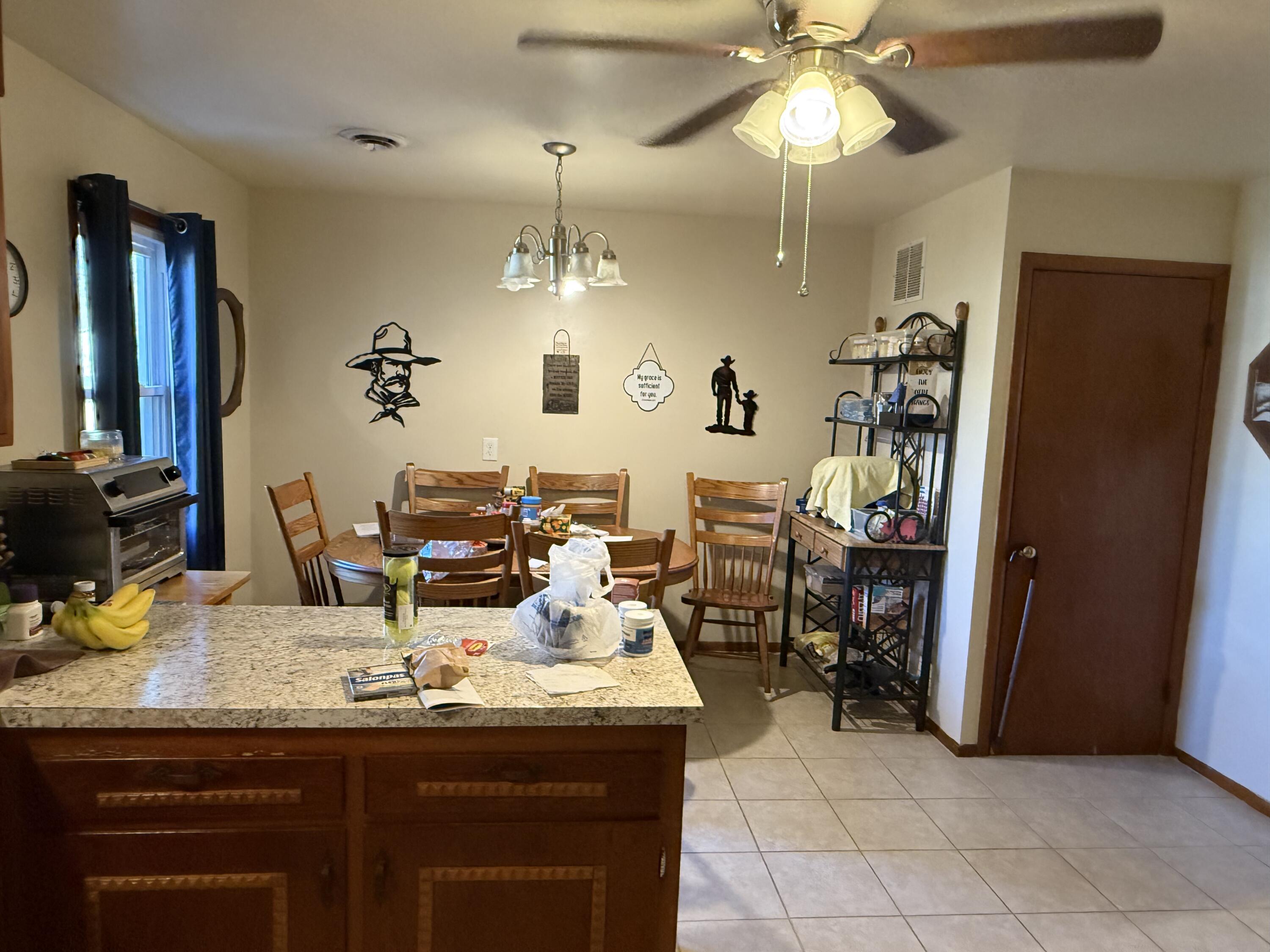 540 West Myrtle Property Photo 10