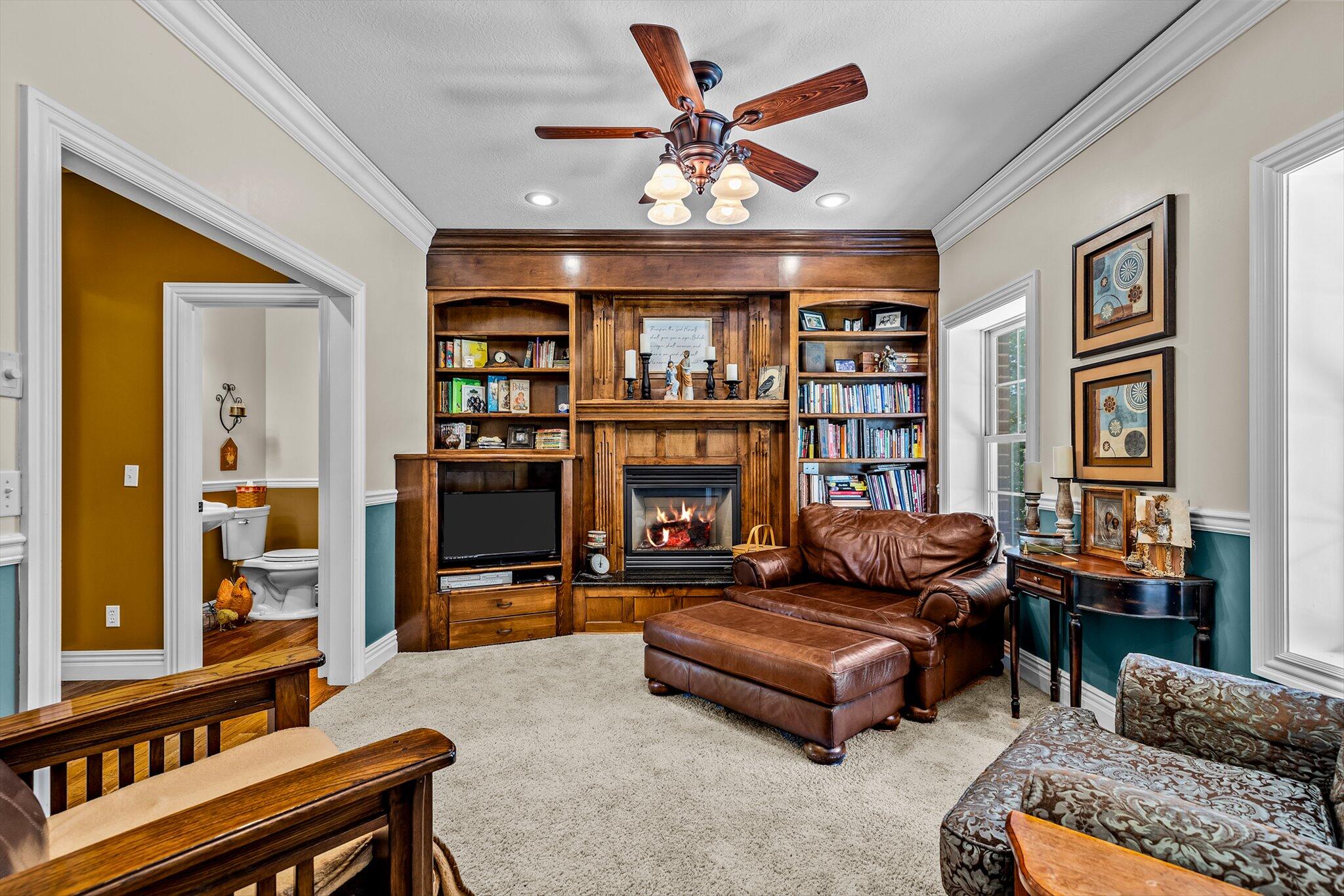 21194 Lawrence 2230 Property Photo 15