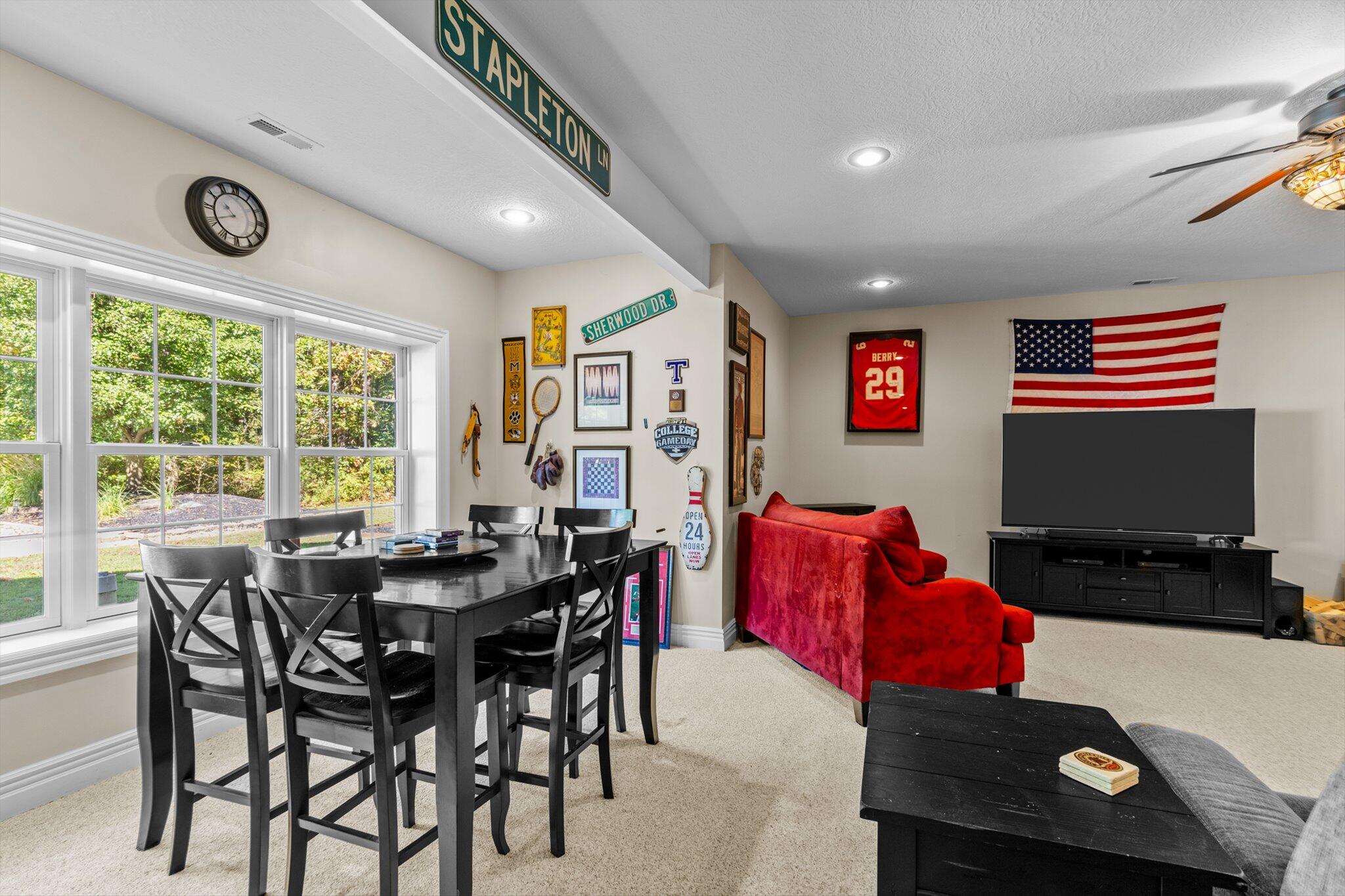 21194 Lawrence 2230 Property Photo 70