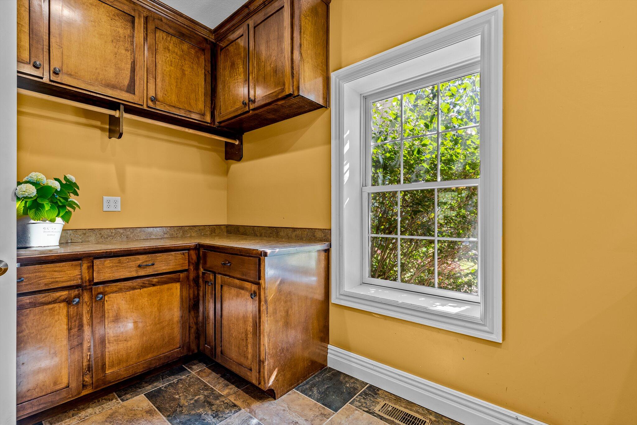 21194 Lawrence 2230 Property Photo 42