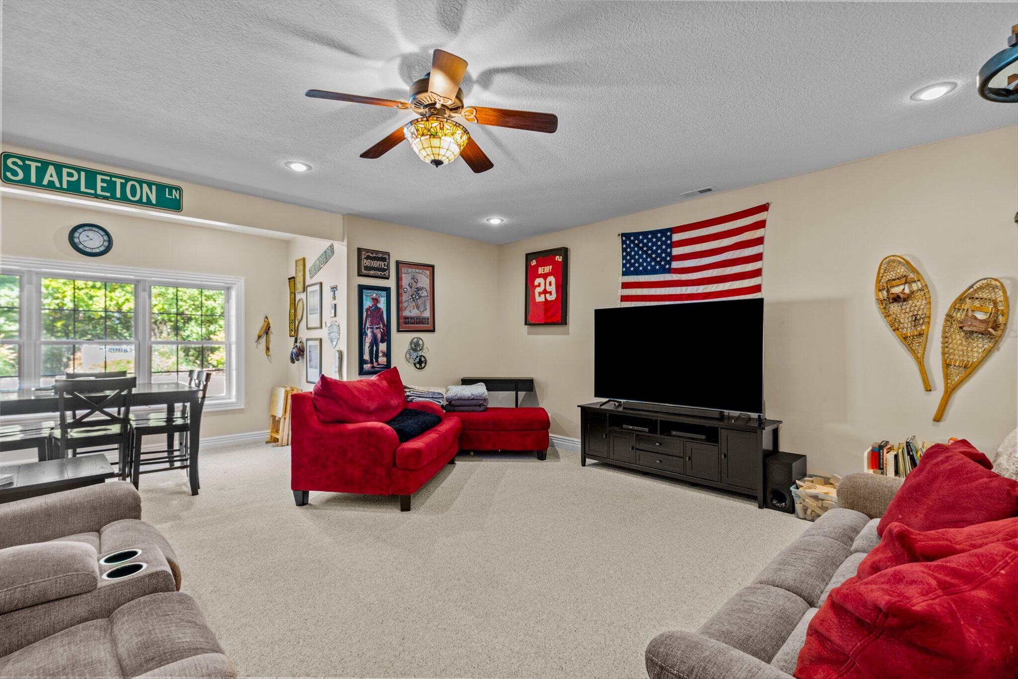 21194 Lawrence 2230 Property Photo 82