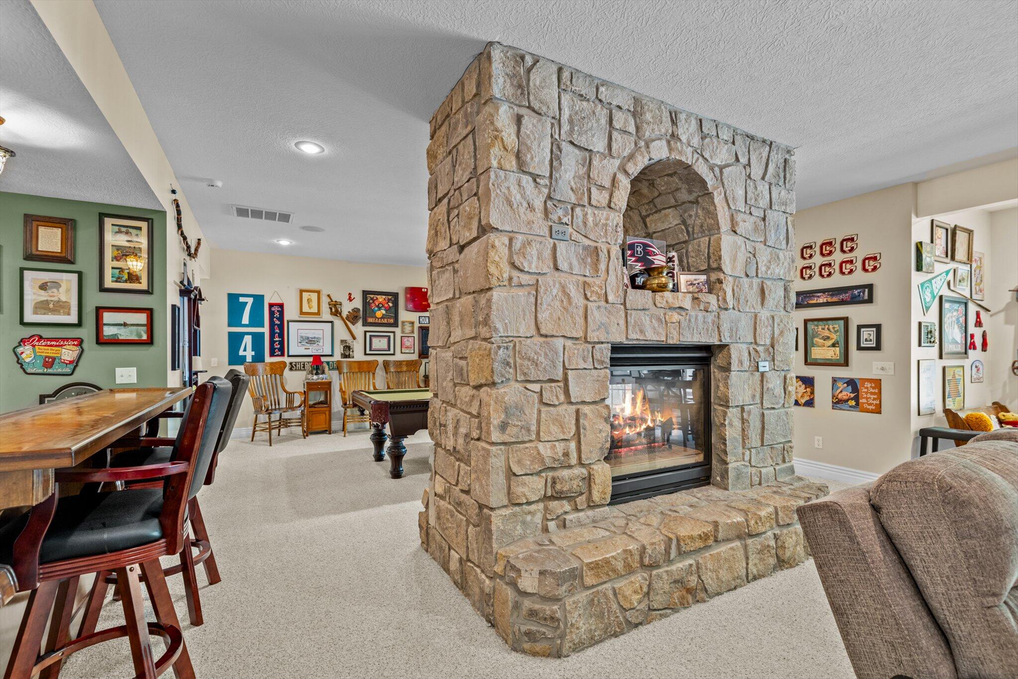 21194 Lawrence 2230 Property Photo 83
